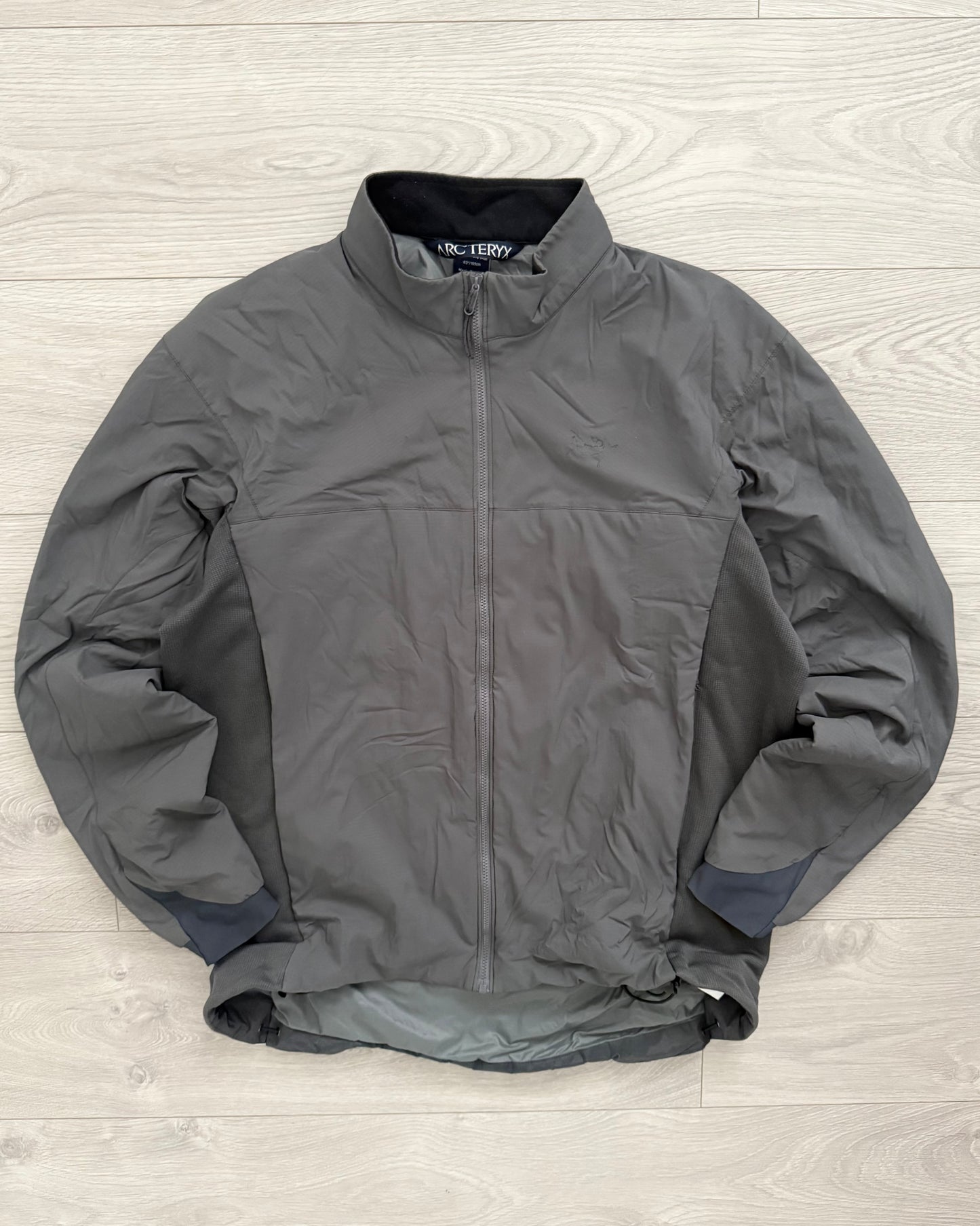 Arc'teryx LEAF Atom LT Insulated Jacket Wolf Grey - Size S, L & XL
