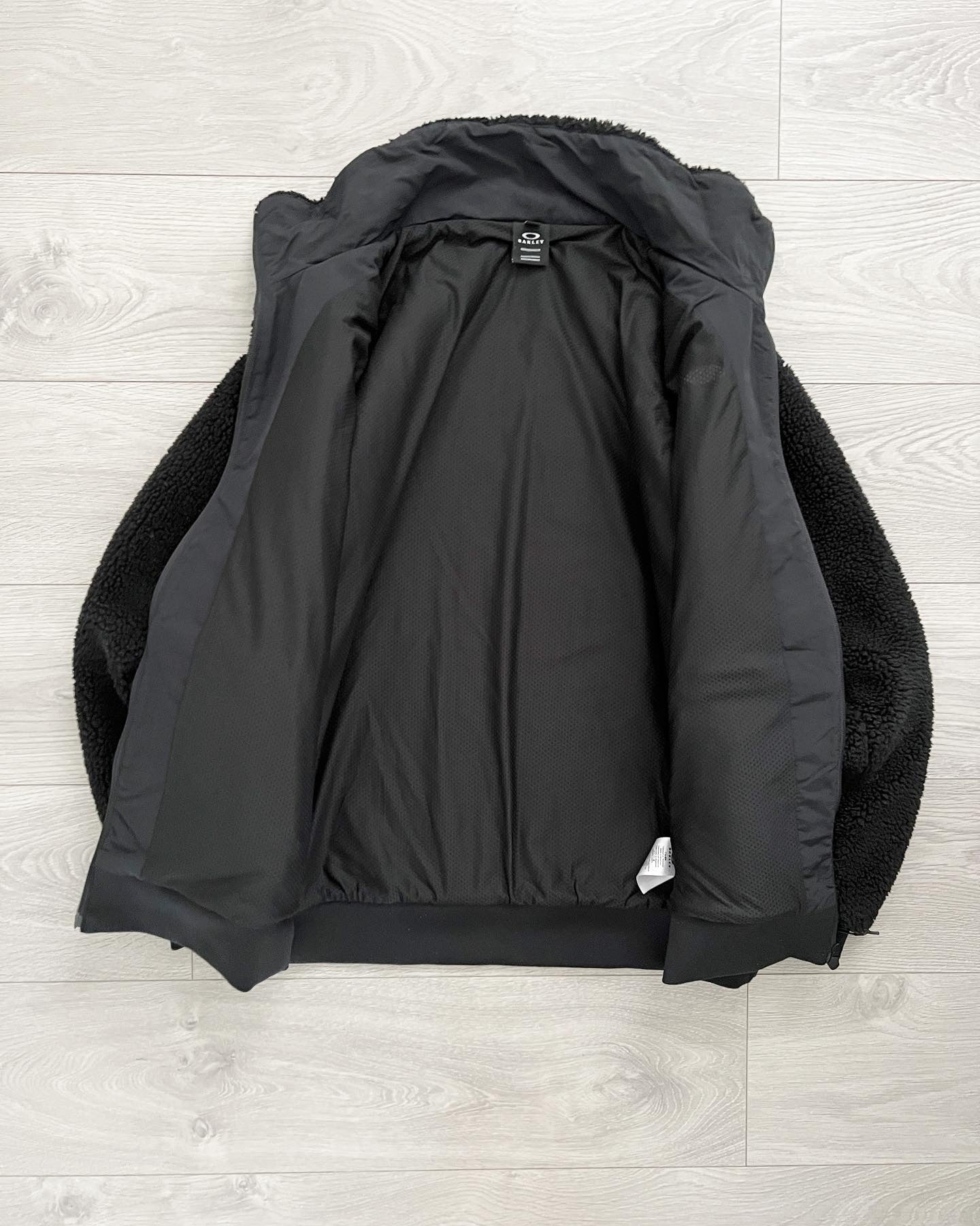 Oakley Boa Deep Pile Black Fleece Jacket - Size M