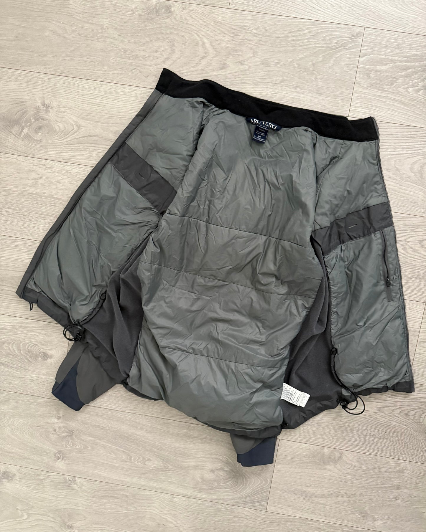 Arc'teryx LEAF Atom LT Insulated Jacket Wolf Grey - Size S, L & XL