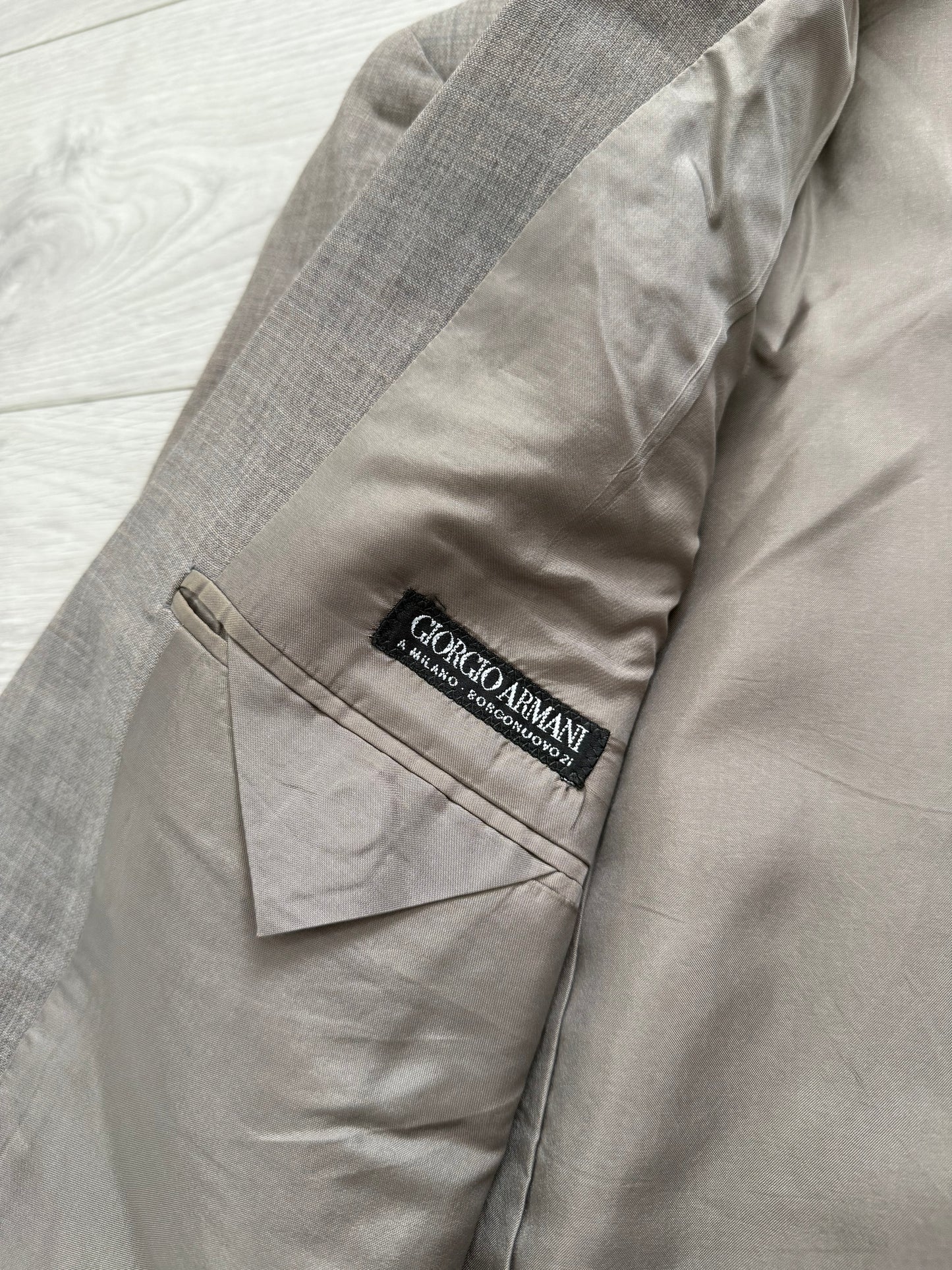 Giorgio Armani 1990s Pleated Wool Suit - Size L Jacket / 32" Waist