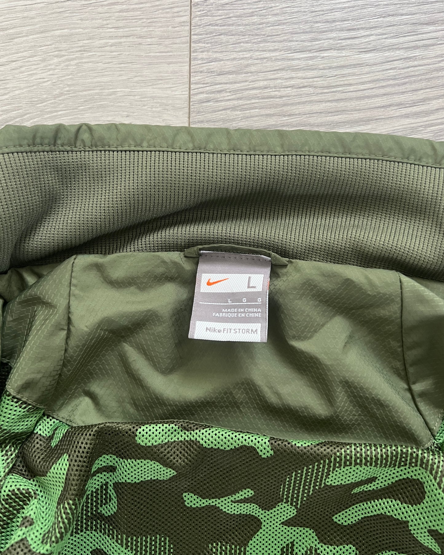 Nike Early 00s Technical Dual Pocket Layer Jacket - Size L