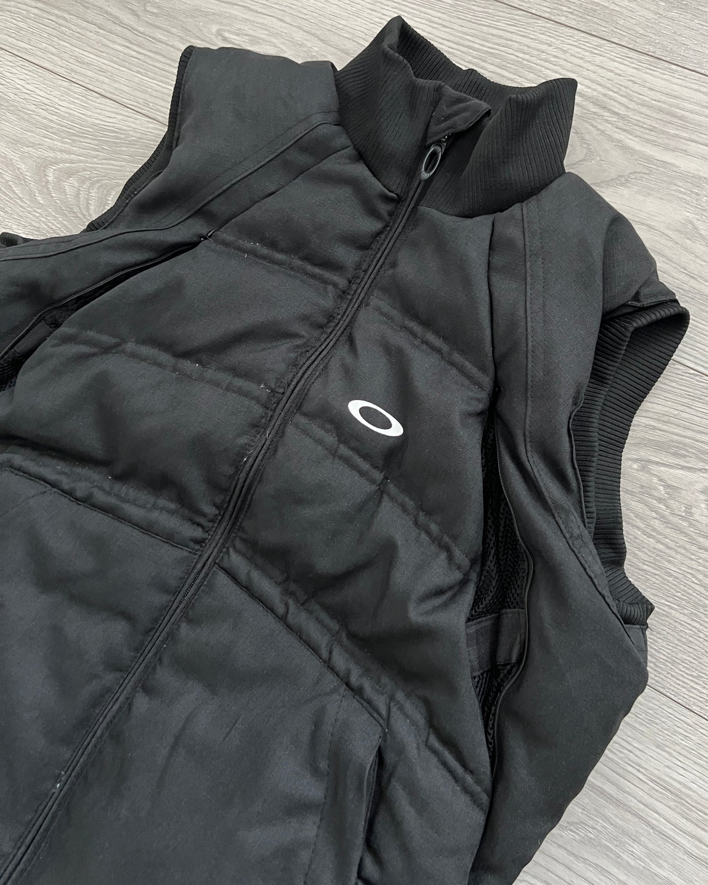 Oakley FW2007 Goose Down Tech Vent-Zip Puffer Vest - Size M