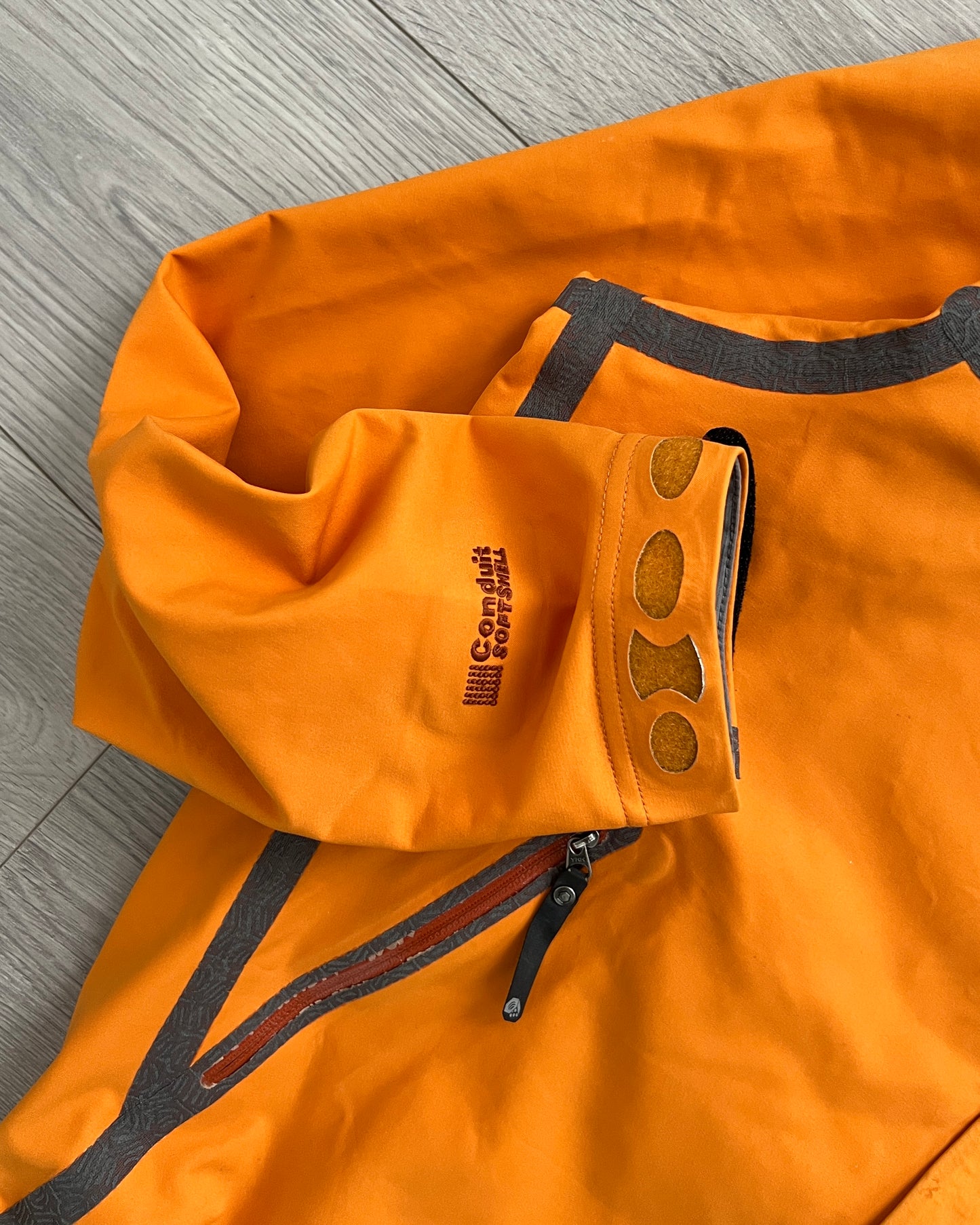 Mountain Hardwear Conduit Softshell Taped Seam Jacket - Size S