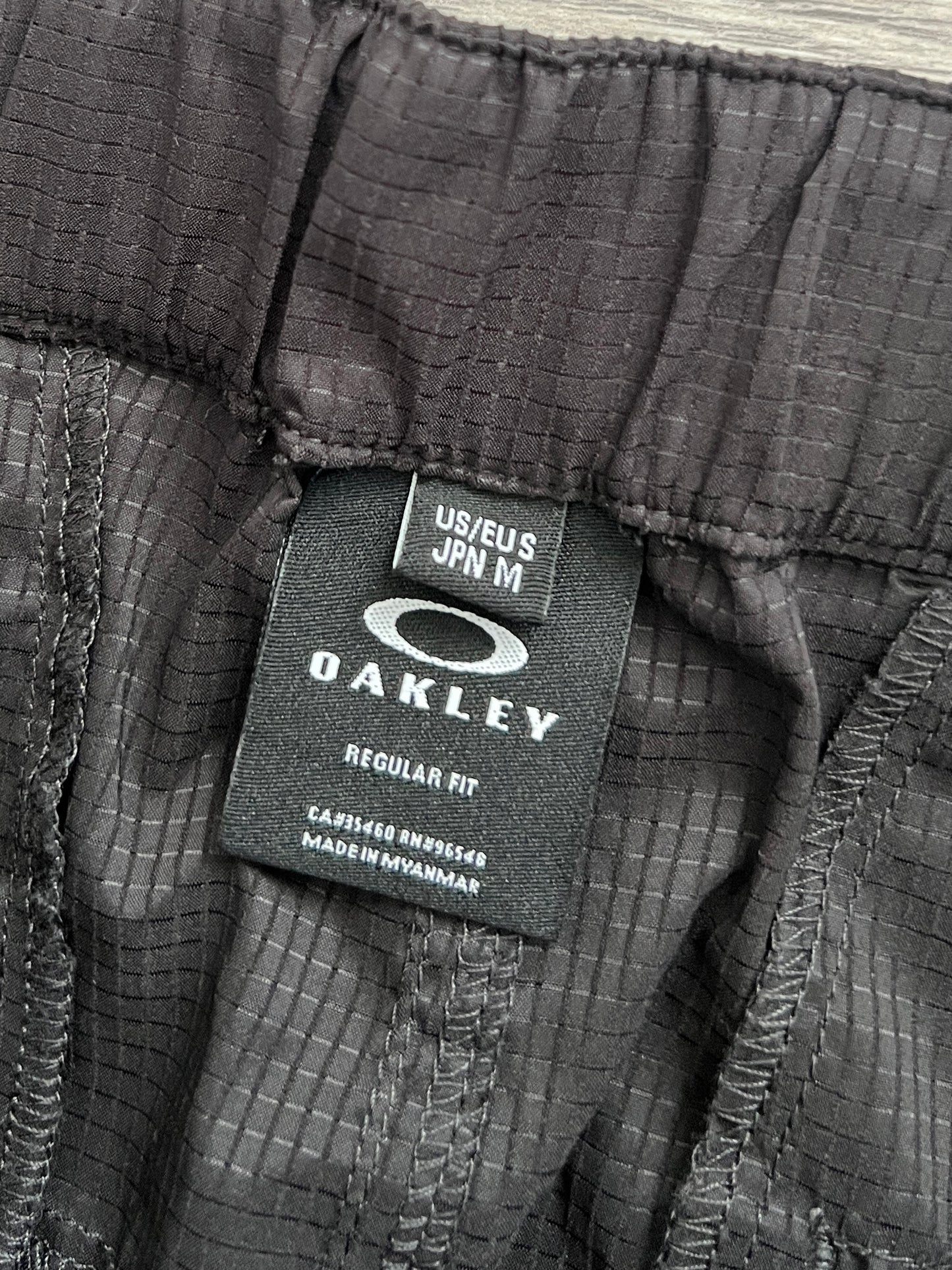 Oakley Nylon Cargo Belted Shorts - Size S