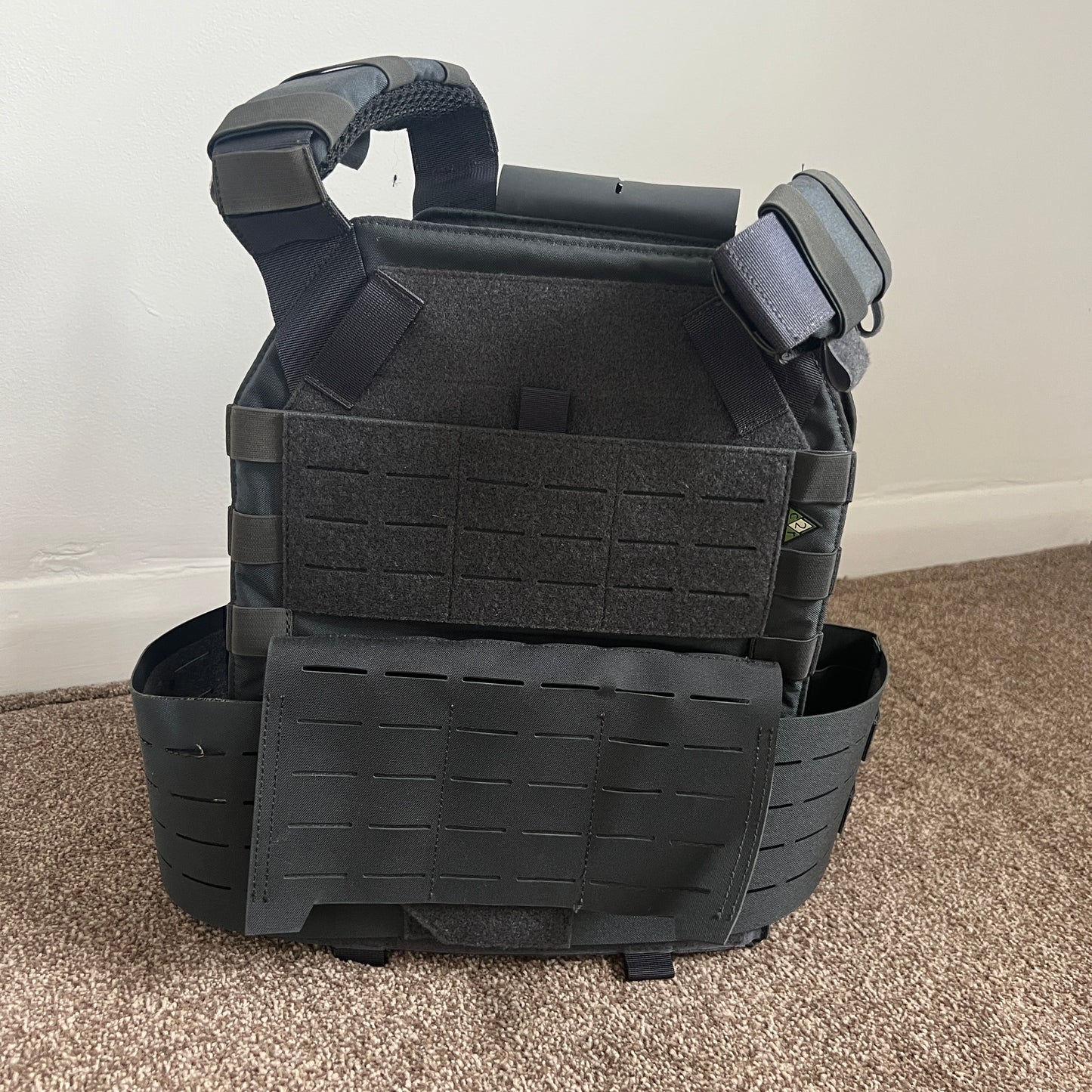 C2R Vest Size L