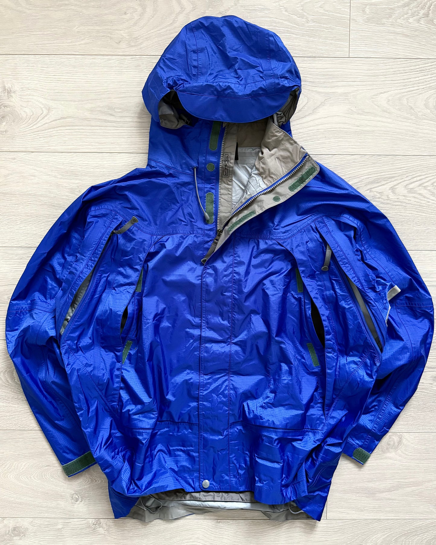 Nike ACG 00s Storm Fit Technical Waterproof Panelled Jacket - Size XXL