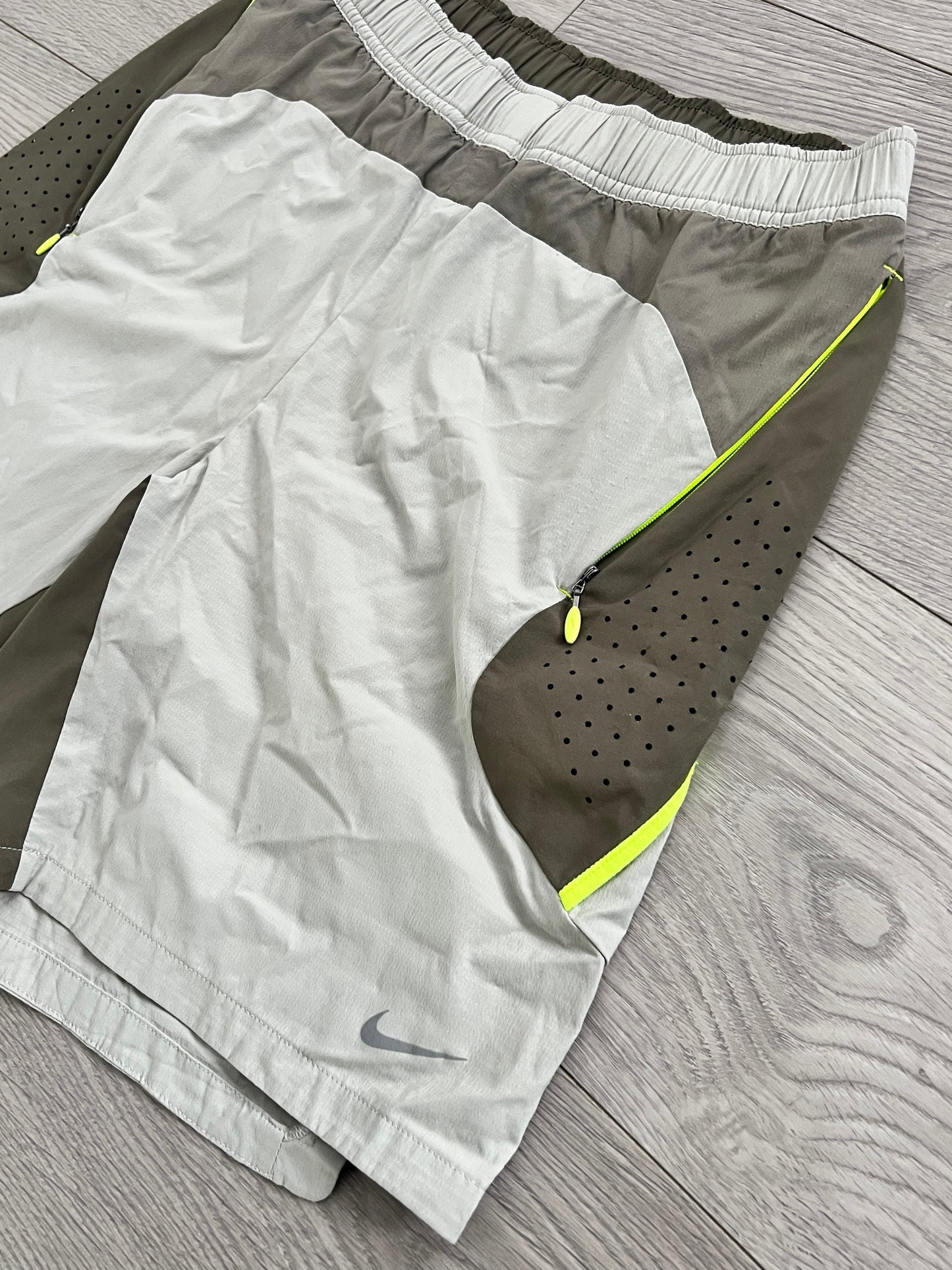 Nike SS2013 Panelled Technical Aero Shorts - Size S