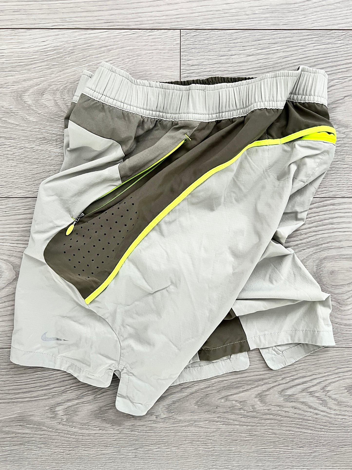 Nike SS2013 Panelled Technical Aero Shorts - Size S