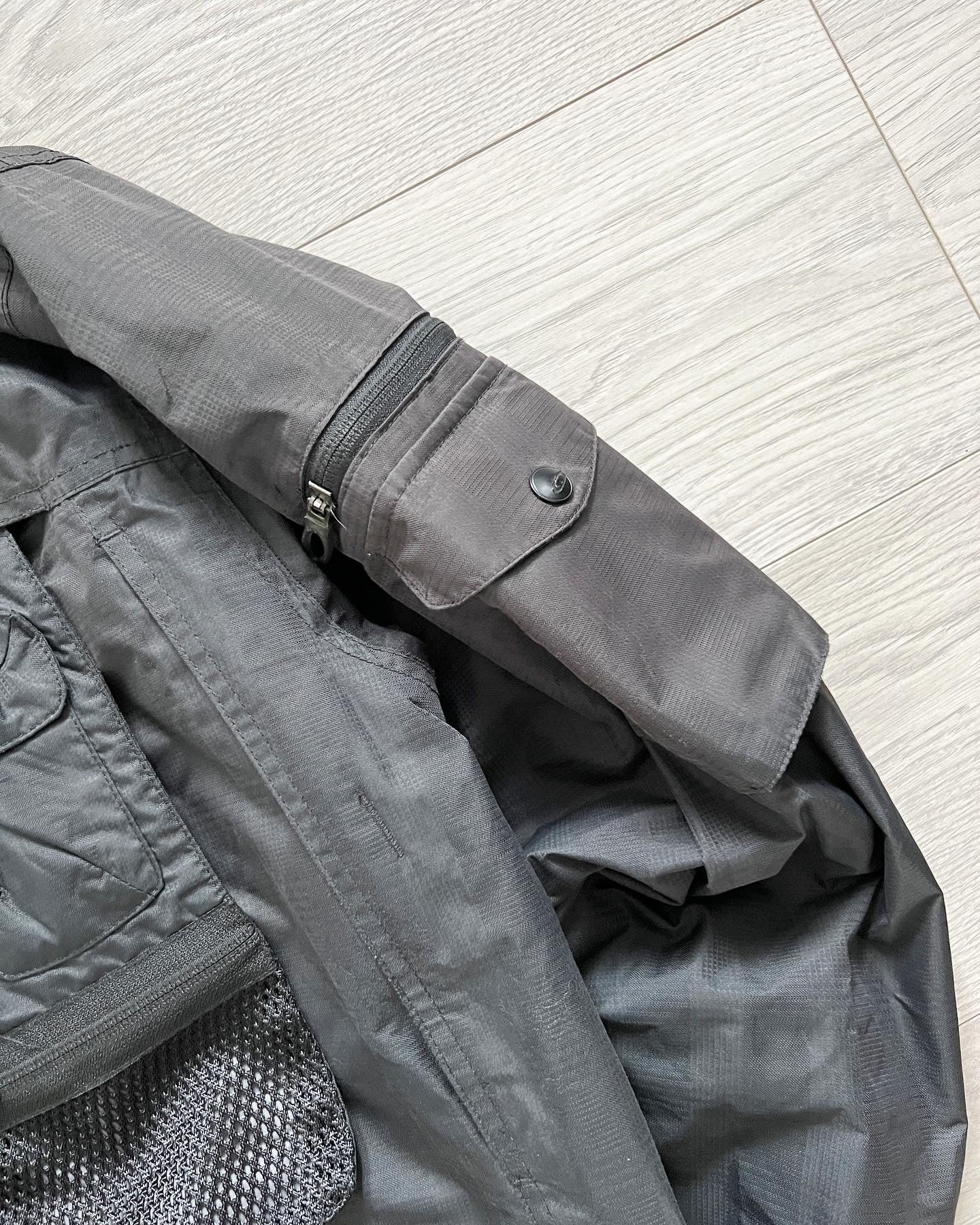 Oakley Road Fuel AW2006 Magnetic Hidden Pocket Tech Jacket - Size M
