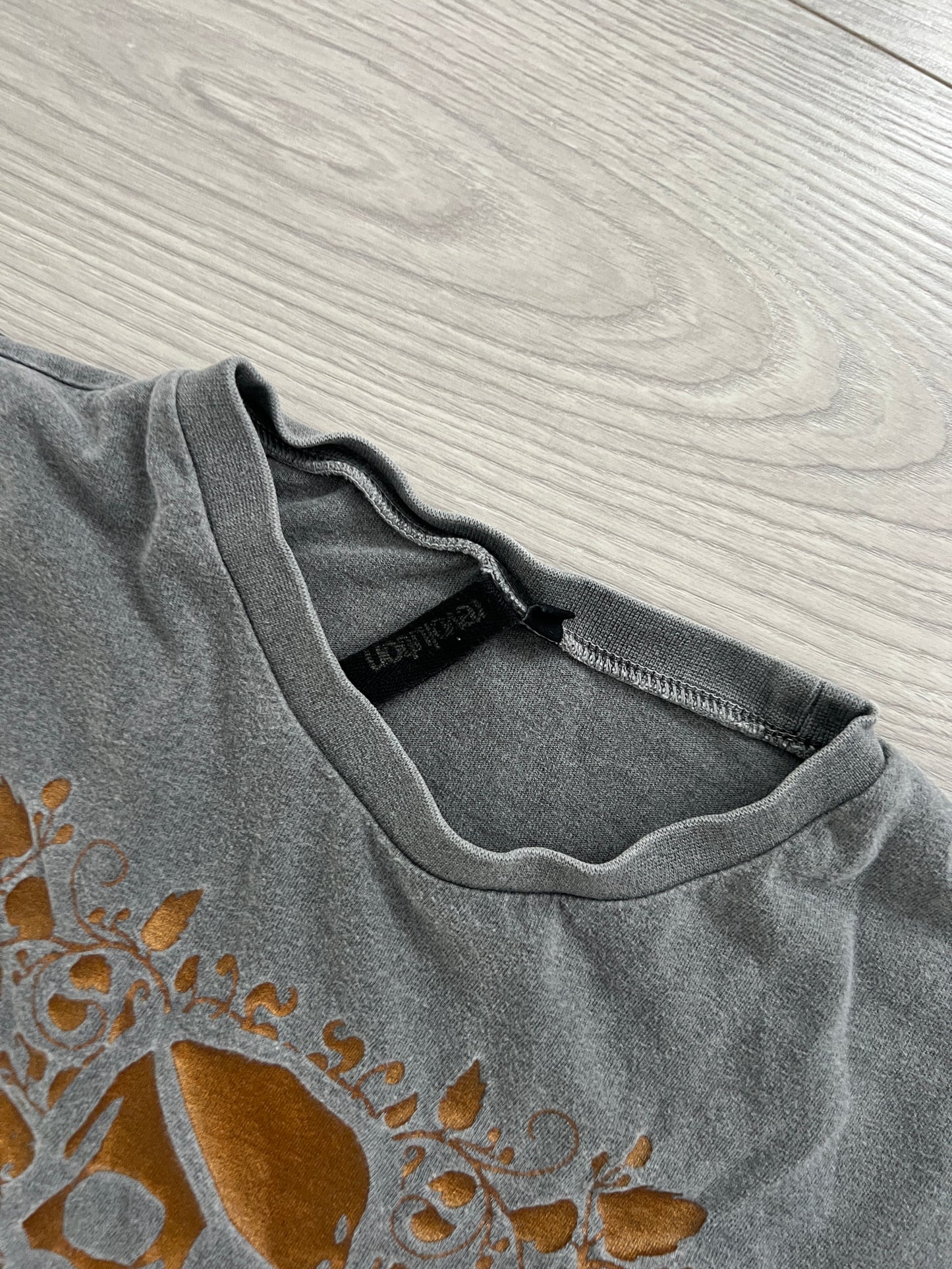 Revolution Skull Print Distressed T-Shirt - Size S