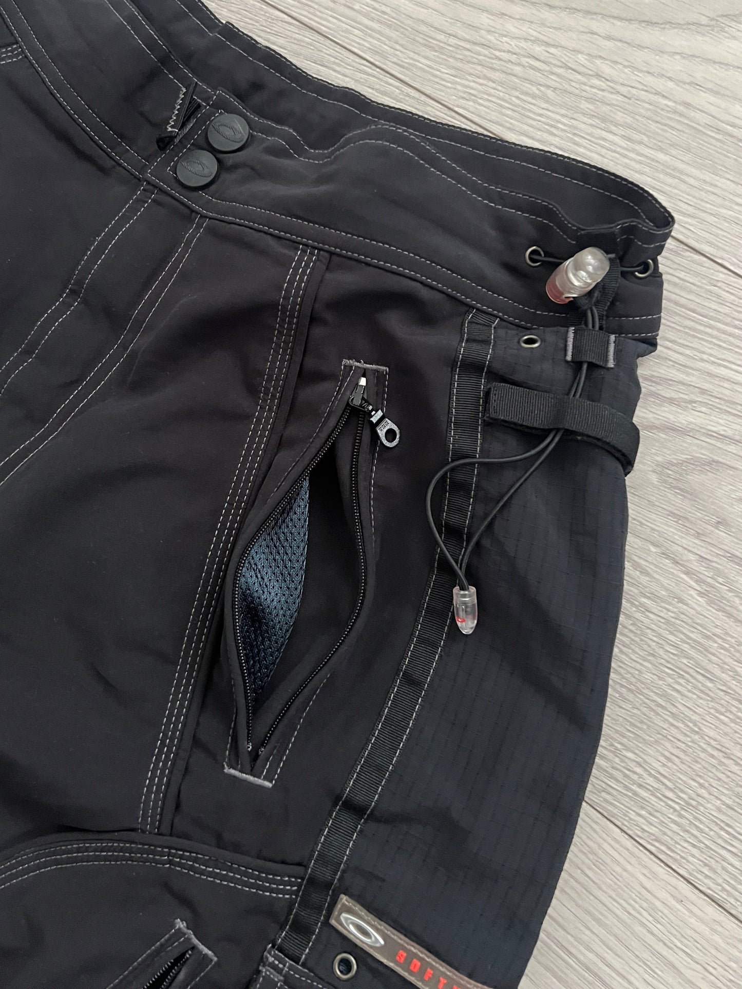 Oakley Software Technical Multi-Pocket Toggle Short - Size M