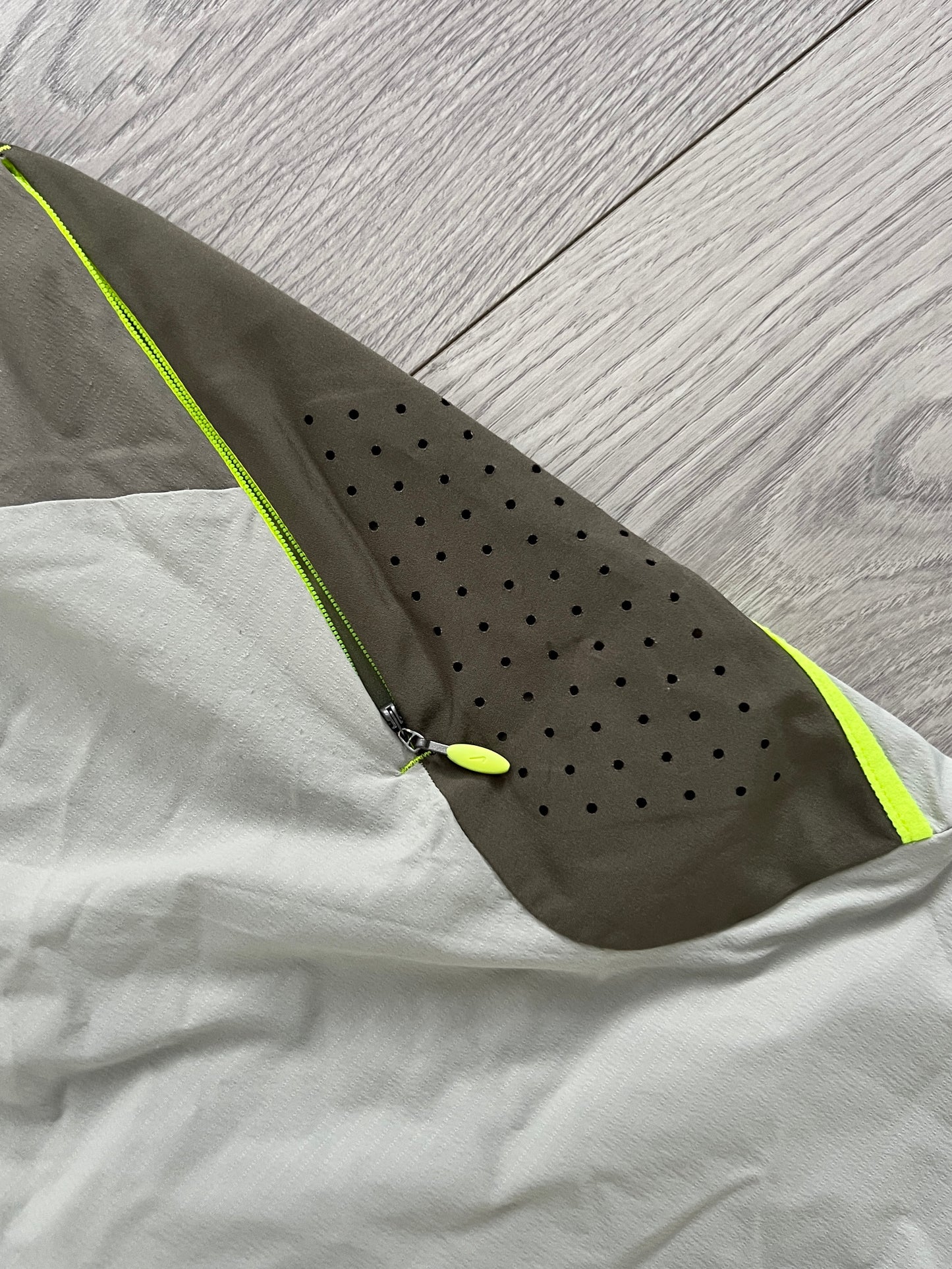 Nike SS2013 Panelled Technical Aero Shorts - Size S