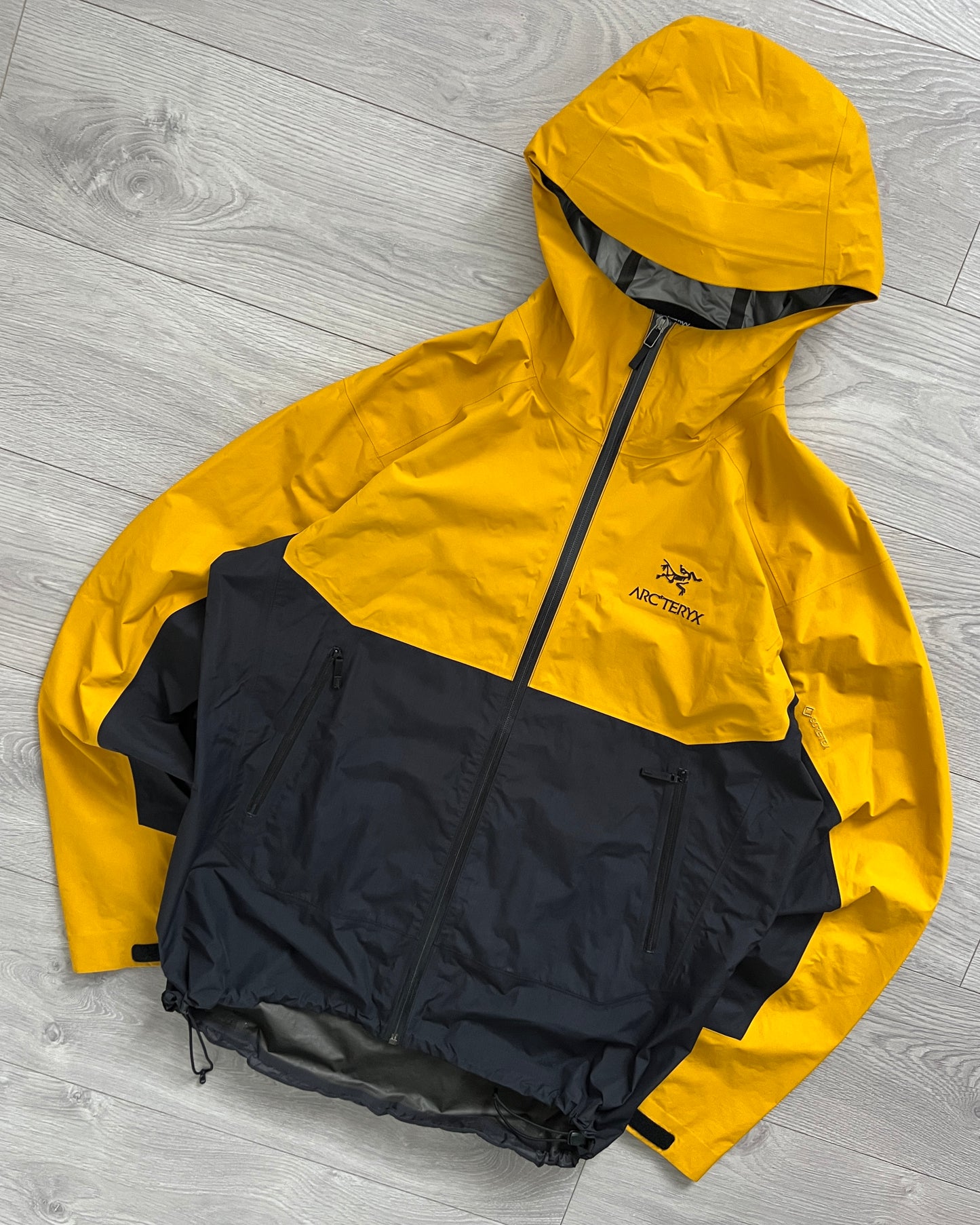 Arcteryx Japan Exclusive Zeta SL Two Tone Gore-Tex Jacket - Size L