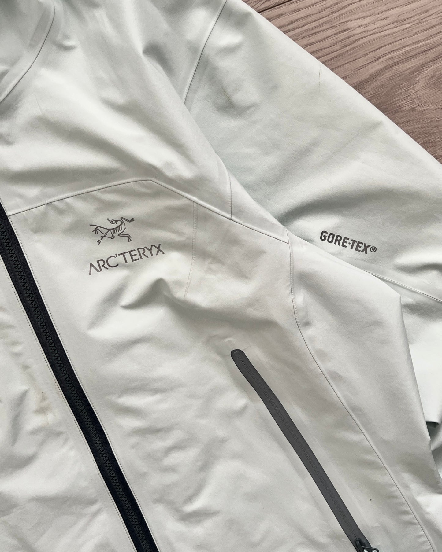 Arcteryx Zeta LT Gore-Tex Tech Jacket in Ether Blue - Size S Womens / XS Mens