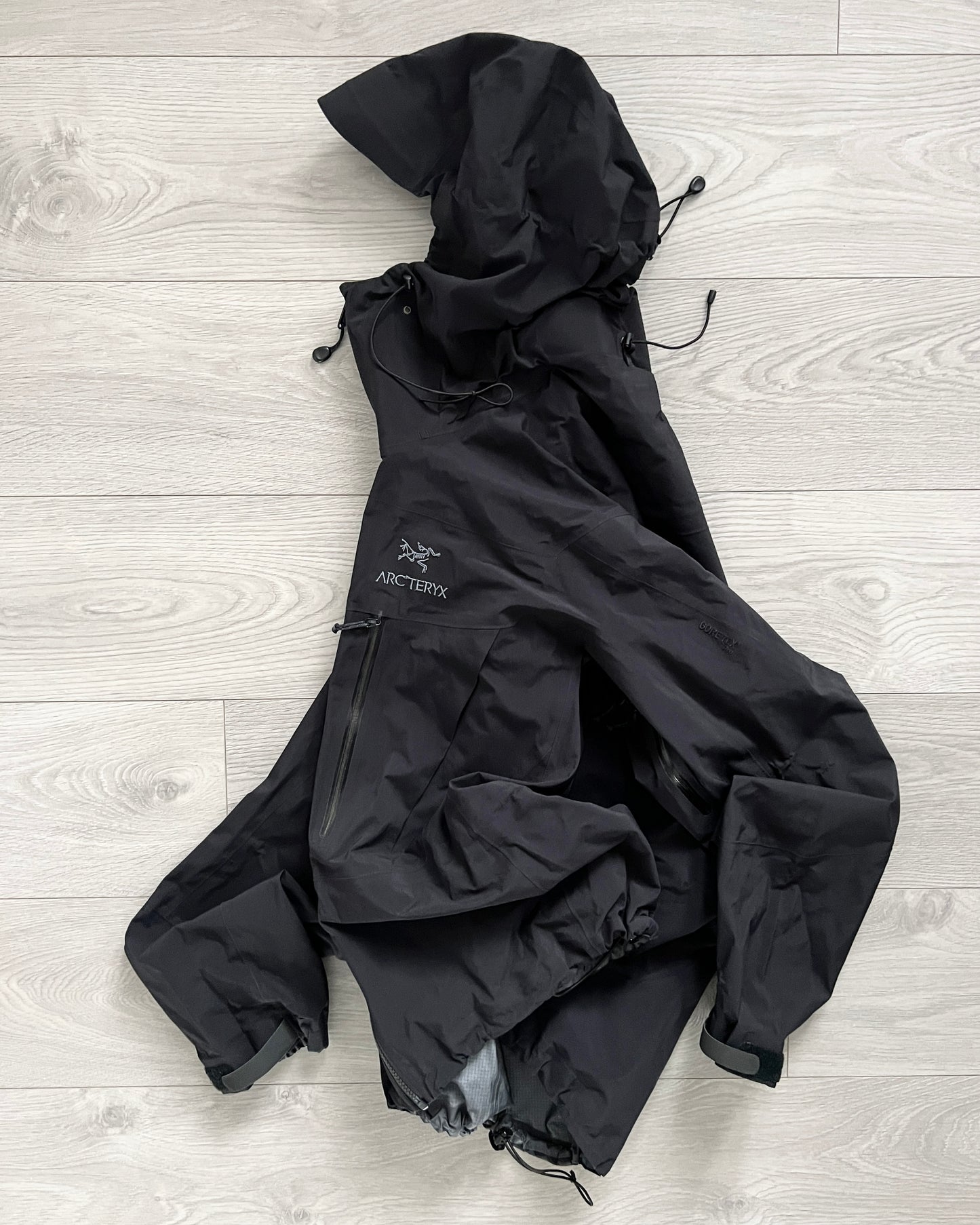 Arcteryx Alpha SV Gore-Tex Pro Shell Jacket Black - Size XL