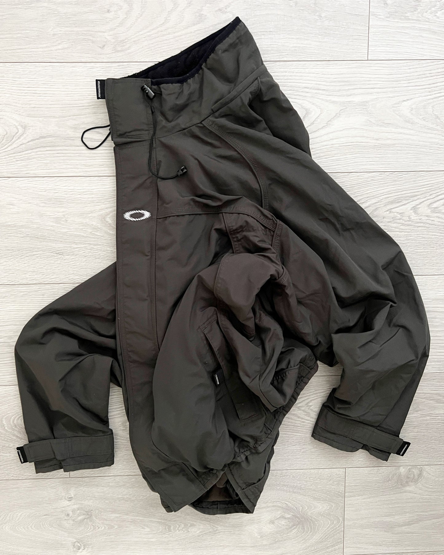 Oakley Software 00s Technical Waterproof Jacket - Size XL