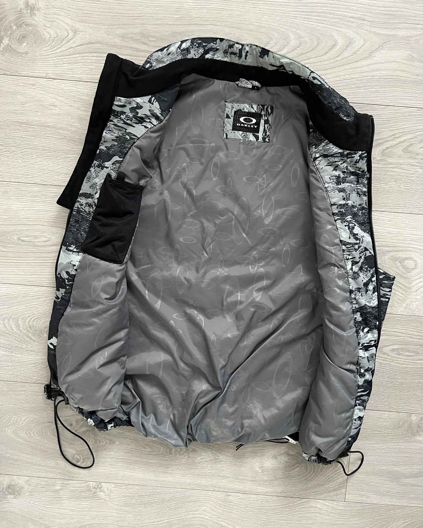 Oakley FW2007 O-Camo Print Technical Puffer Vest - Size L