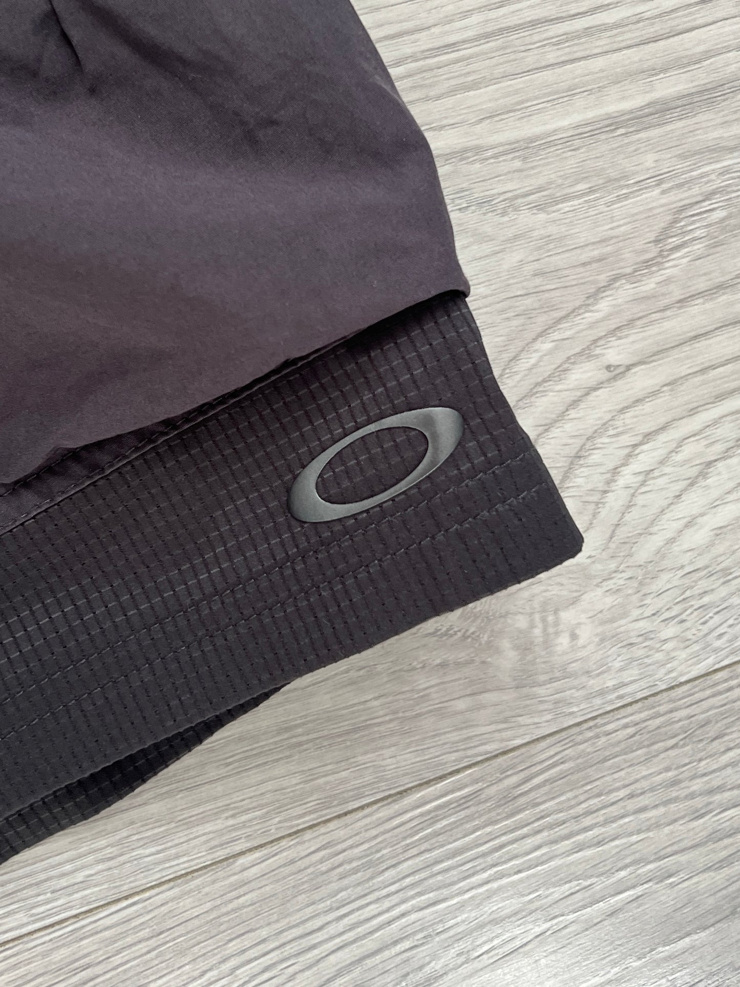 Oakley Nylon Cargo Belted Shorts - Size S