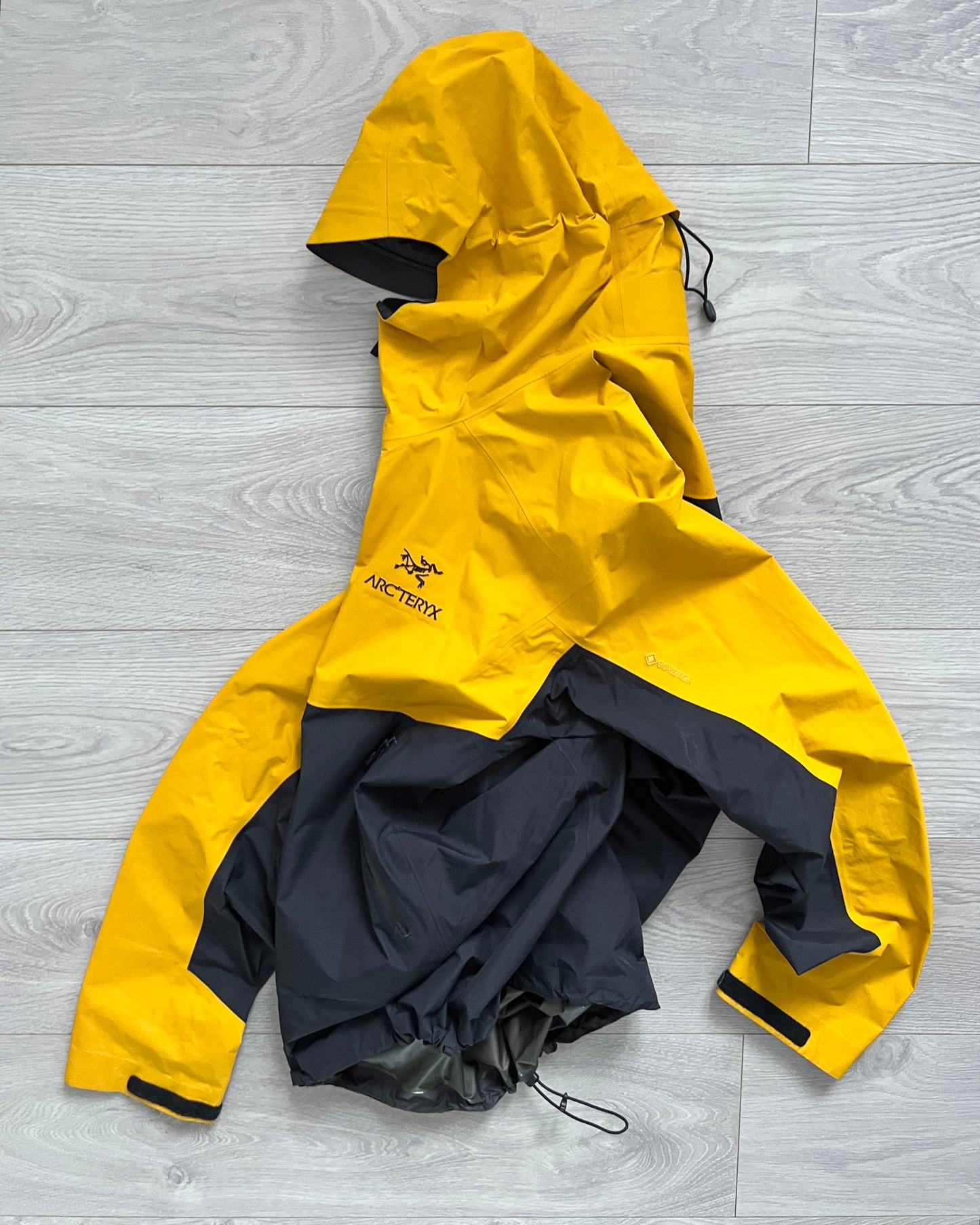 Arcteryx Japan Exclusive Zeta SL Two Tone Gore-Tex Jacket - Size L