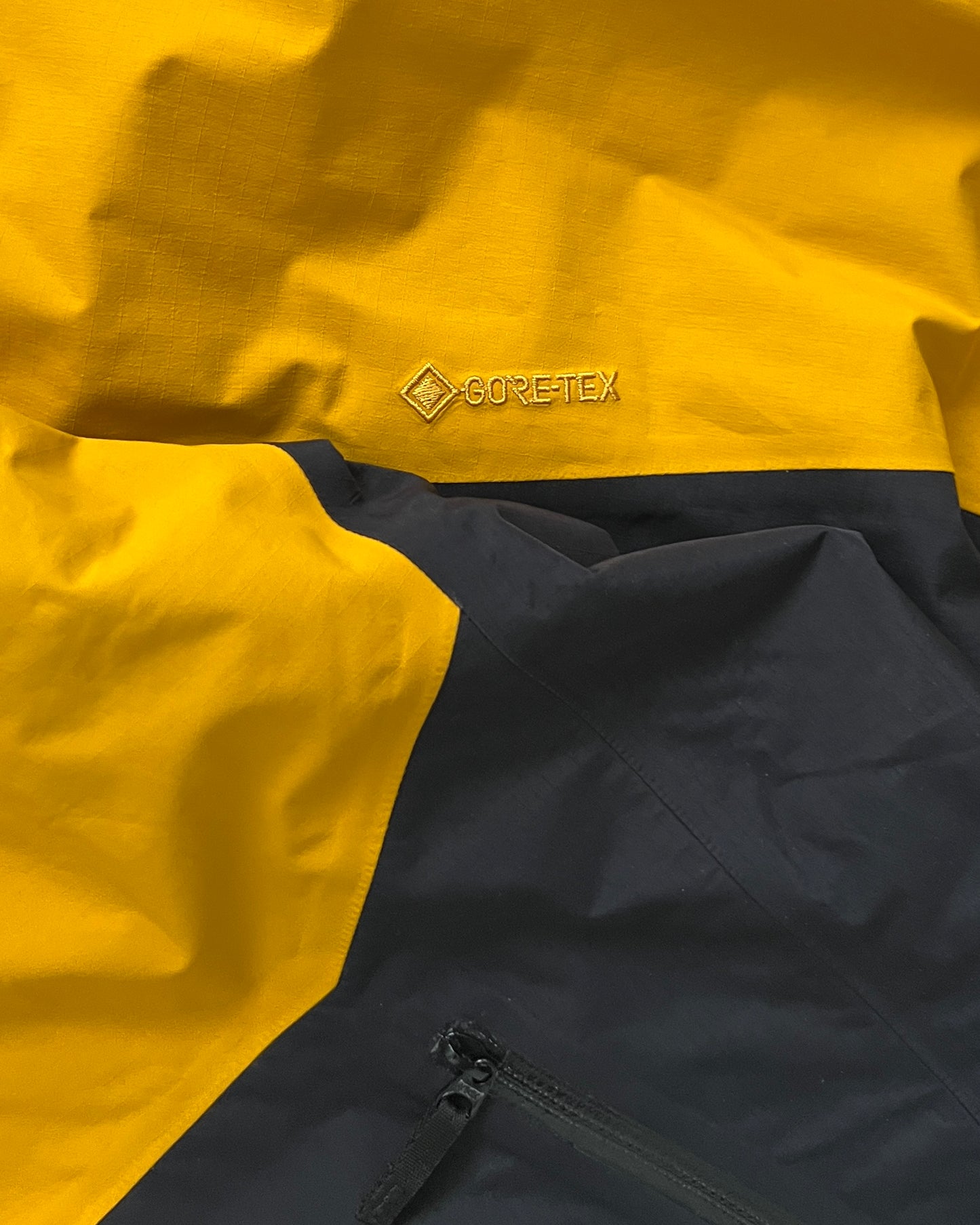 Arcteryx Japan Exclusive Zeta SL Two Tone Gore-Tex Jacket - Size L