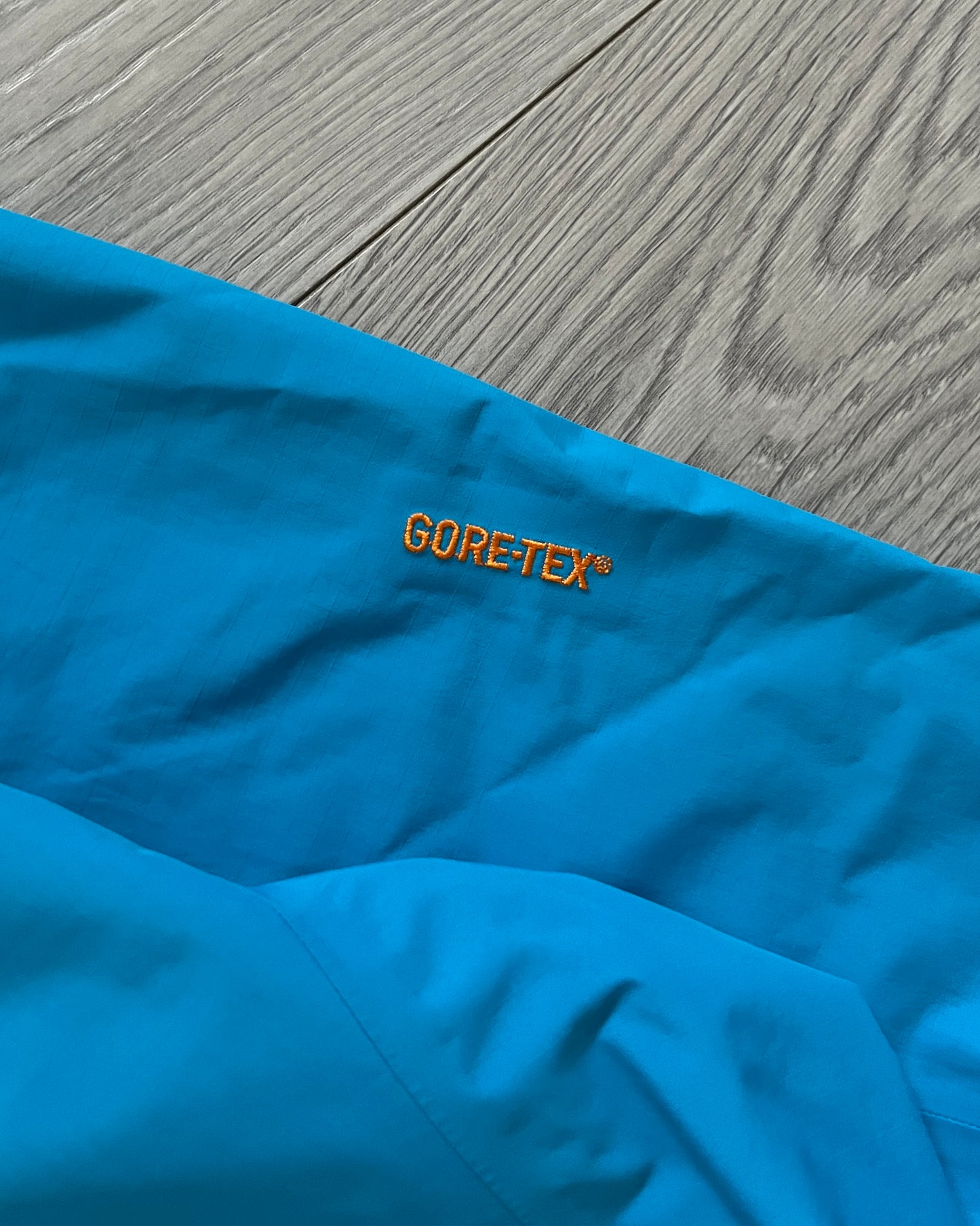 Arcteryx Alpha SL Gore-Tex Multi-Colour Embroidered Jacket - Size Mens S / Womens L