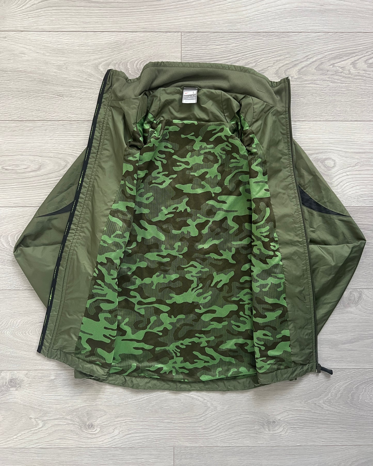Nike Early 00s Technical Dual Pocket Layer Jacket - Size L
