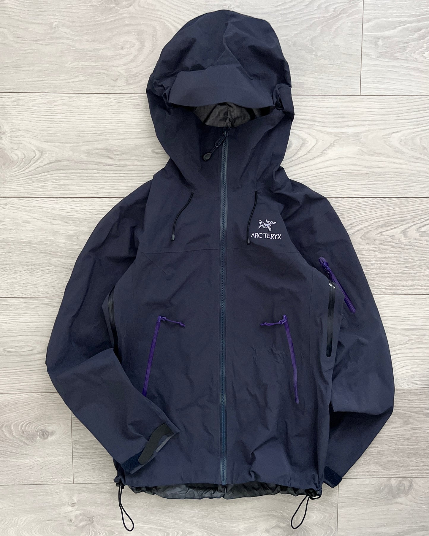 Arcteryx Beta SV Gore-Tex Pro Womens Jacket - Size Womens S