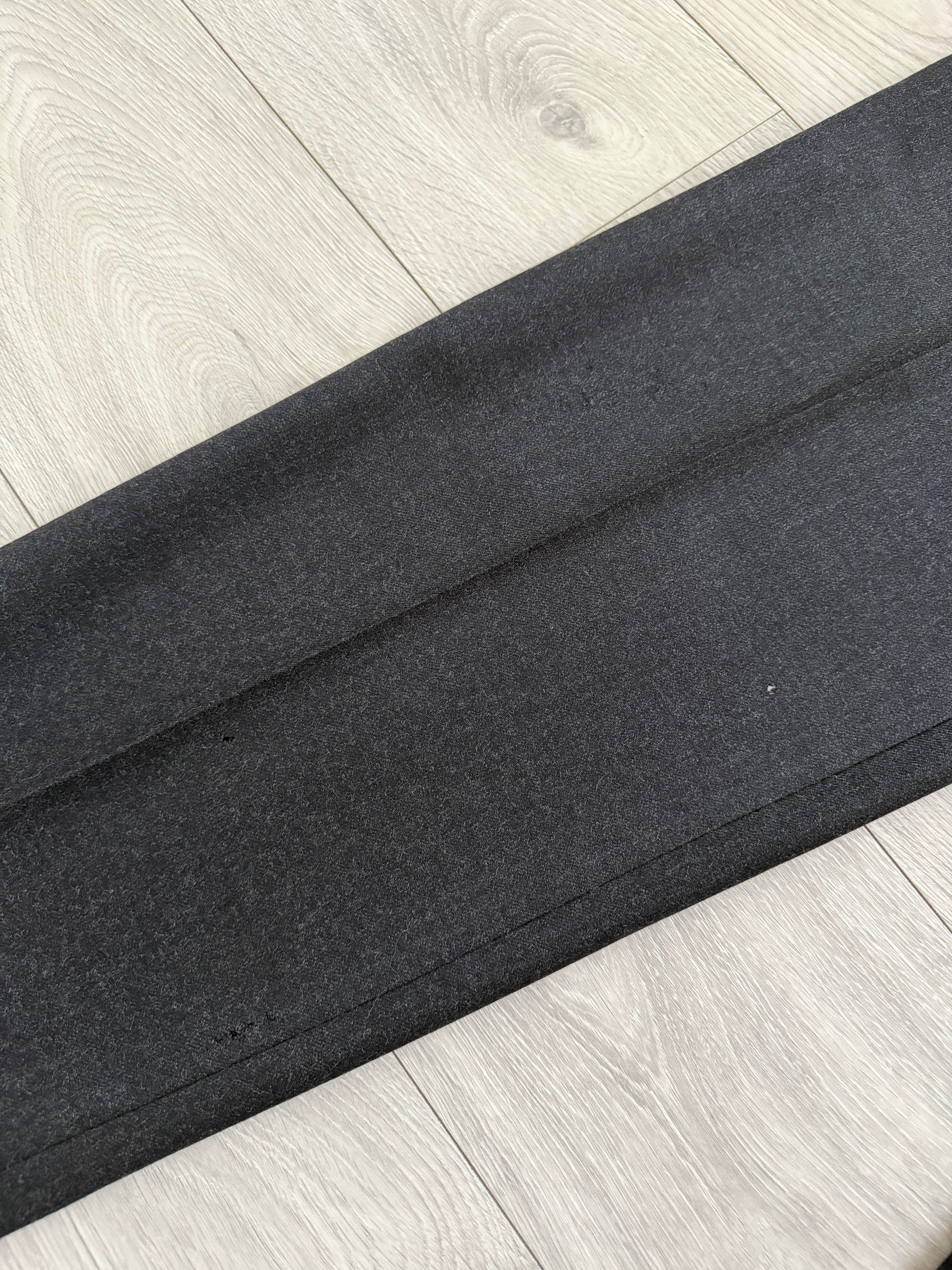 Giorgio Armani Mainline 1980s 2B Double Pleat Wool Charcoal Grey Suit - Size S Jacket / 30" Waist