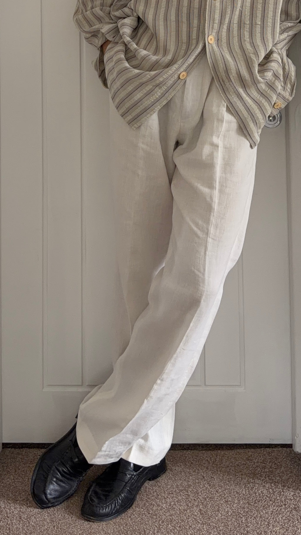 Suit Supply Pleated Linen White Pants - Size 30" Waist