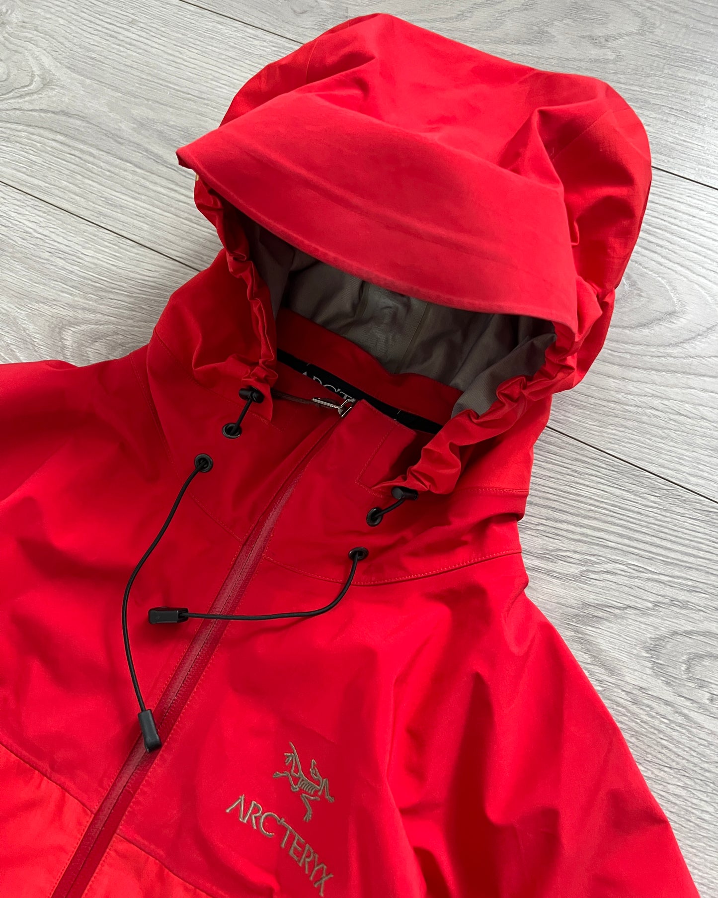 Arcteryx 2001 Beta AR Gore-Tex XCR Jacket in Formula Red - Size L