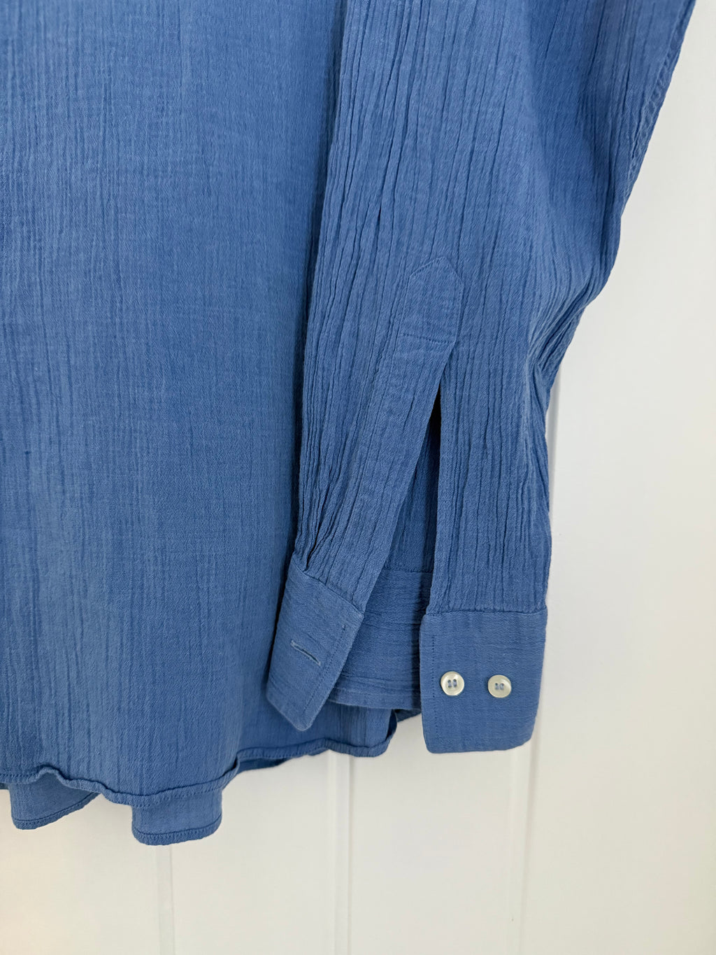 Emporio Armani 1990s Blue Textured Shirt - Size L