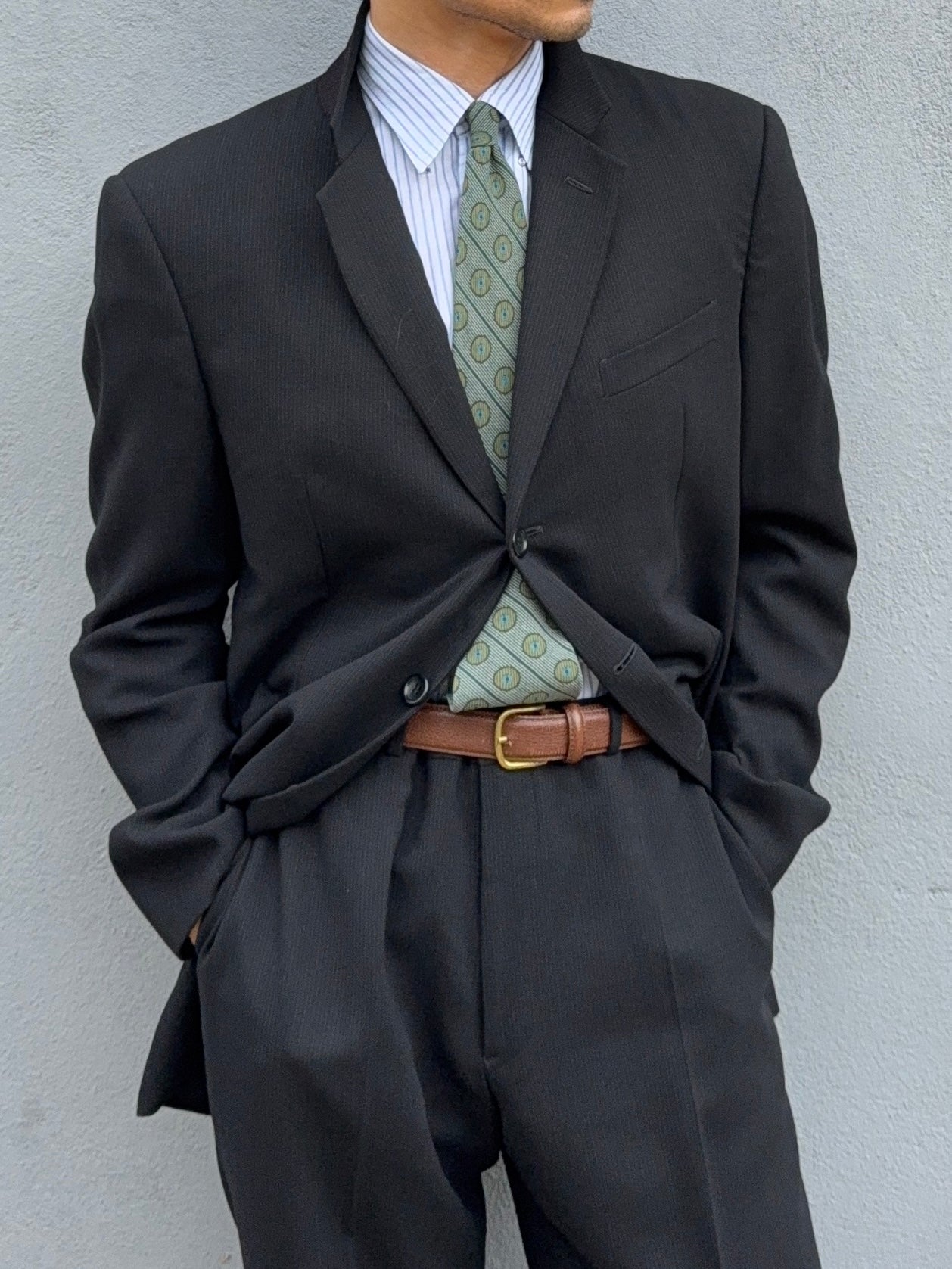 Armani 1990s 3B Draped Wool Black Suit - Size XL Jacket / 36" Waist