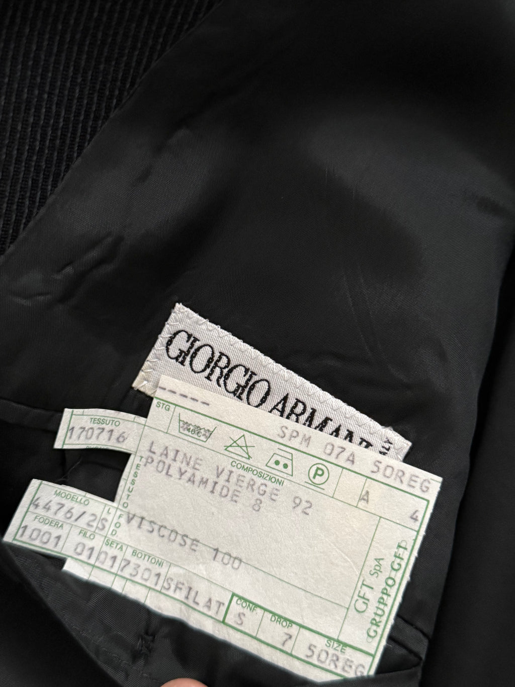 Giorgio Armani 1980s 2B Pleated Wool Suit Black New - Size L Jacket / 32" Waist