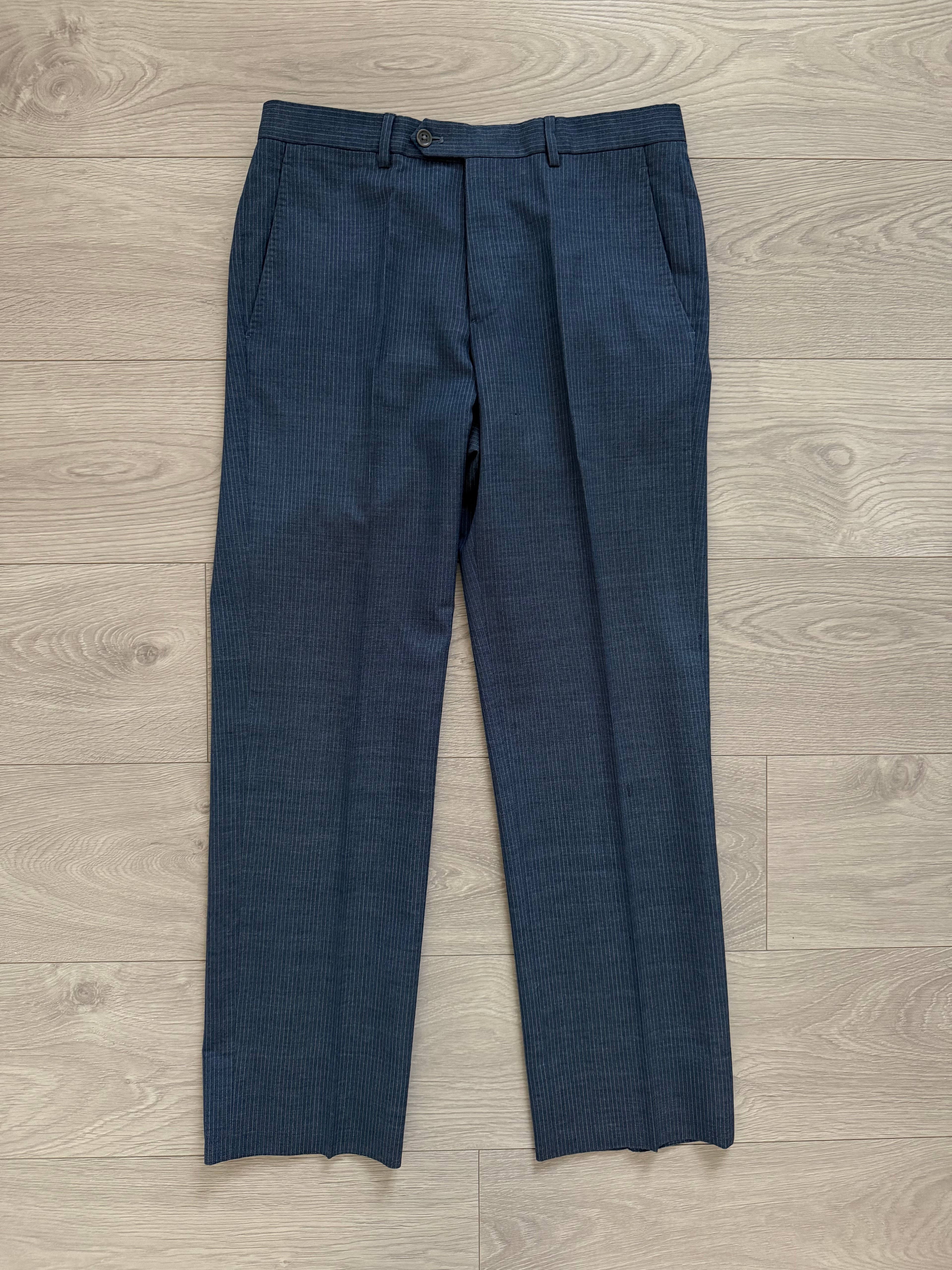 Armani 2000s 2B Pinstripe Pleated Wool Suit - Size S Jacket / 31" Waist