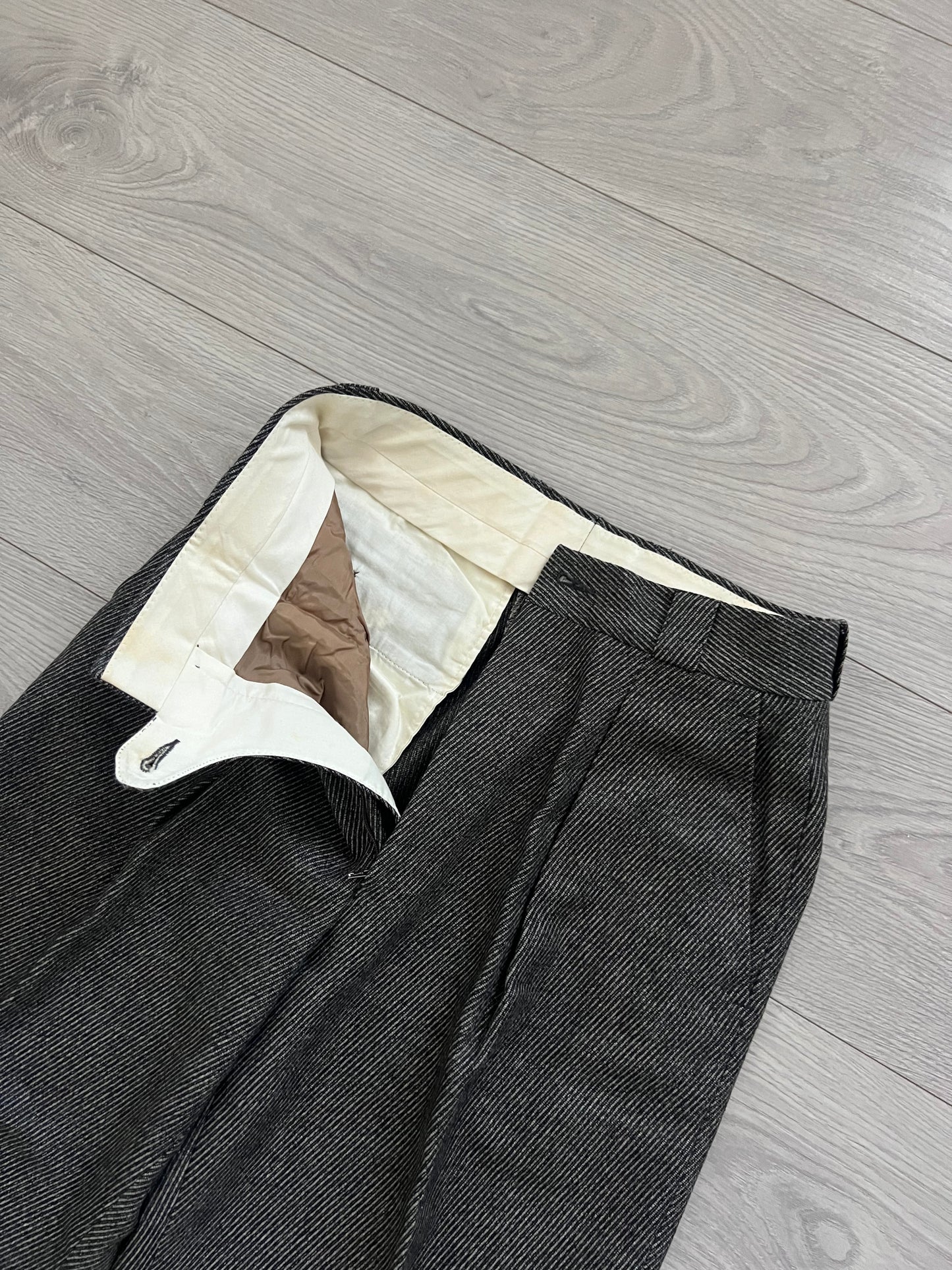 Armani 1990s Pleated Herringbone Wool Suit - S Jacket / 28" Waist