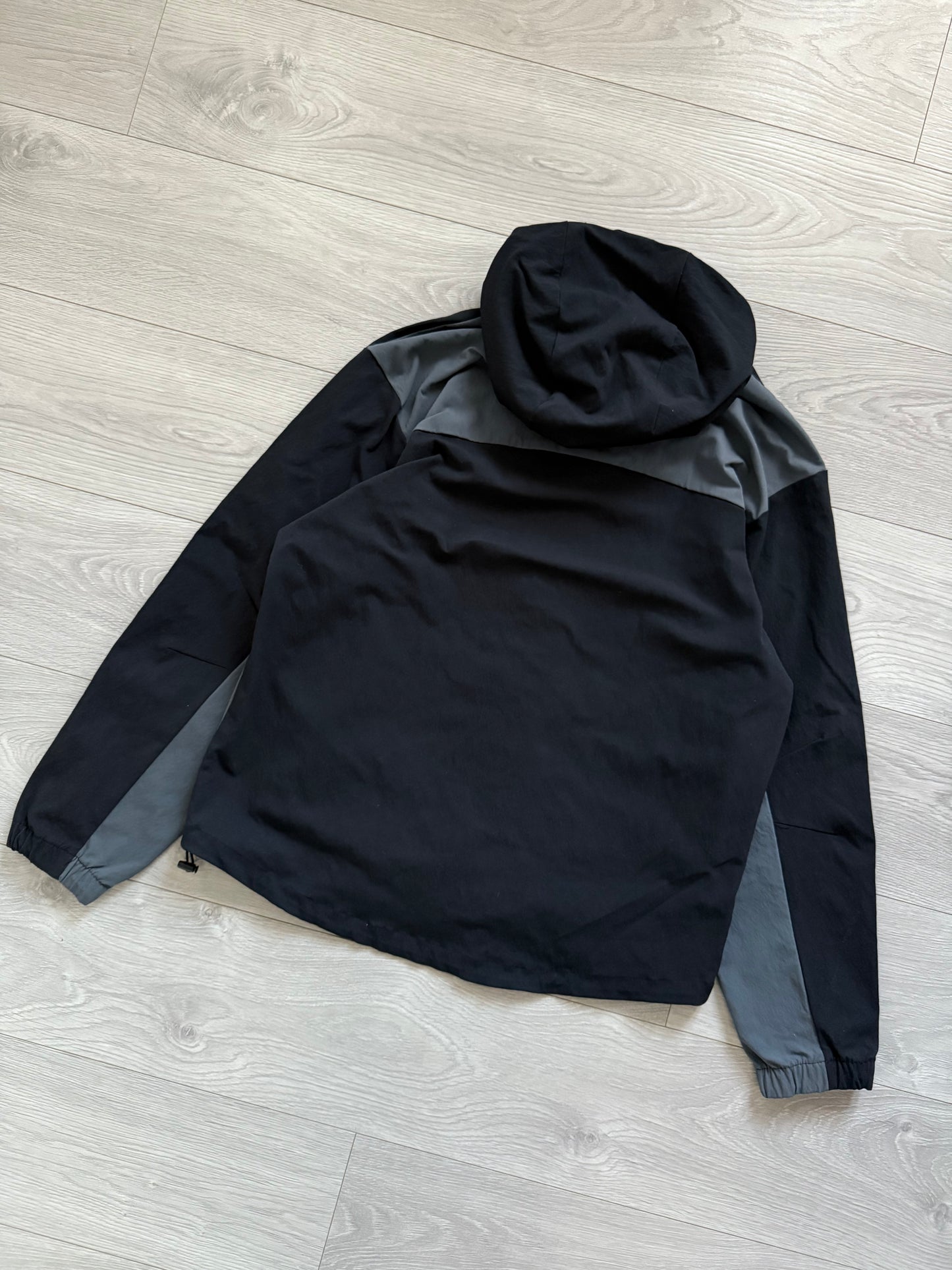 Oakley Technical Panelled Waterproof Jacket - Size L