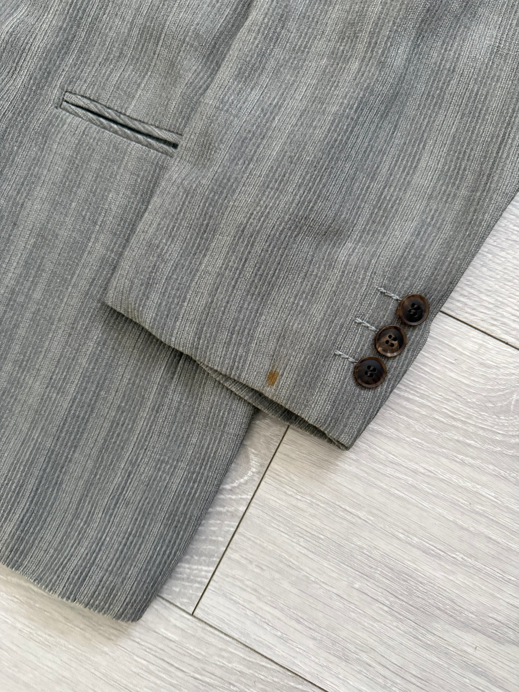 Basile 1980s Peaked Lapel Double Breasted Pleated Textured Wool Suit - Size M Jacket / 31" Waist