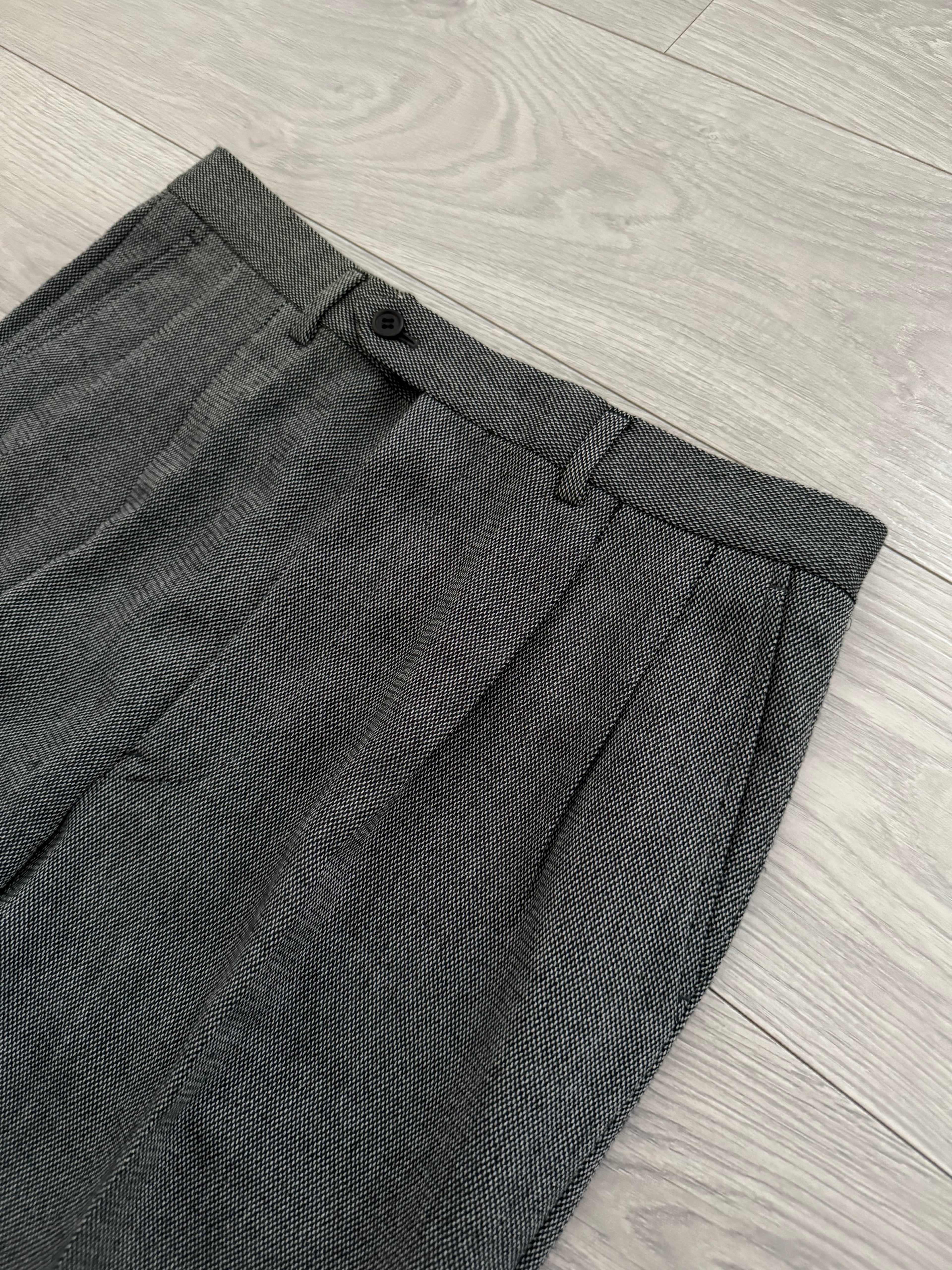 Giorgio Armani 1980s Double Breasted Pleated Wool Suit Textured Grey New - Size L Jacket / 32" Waist