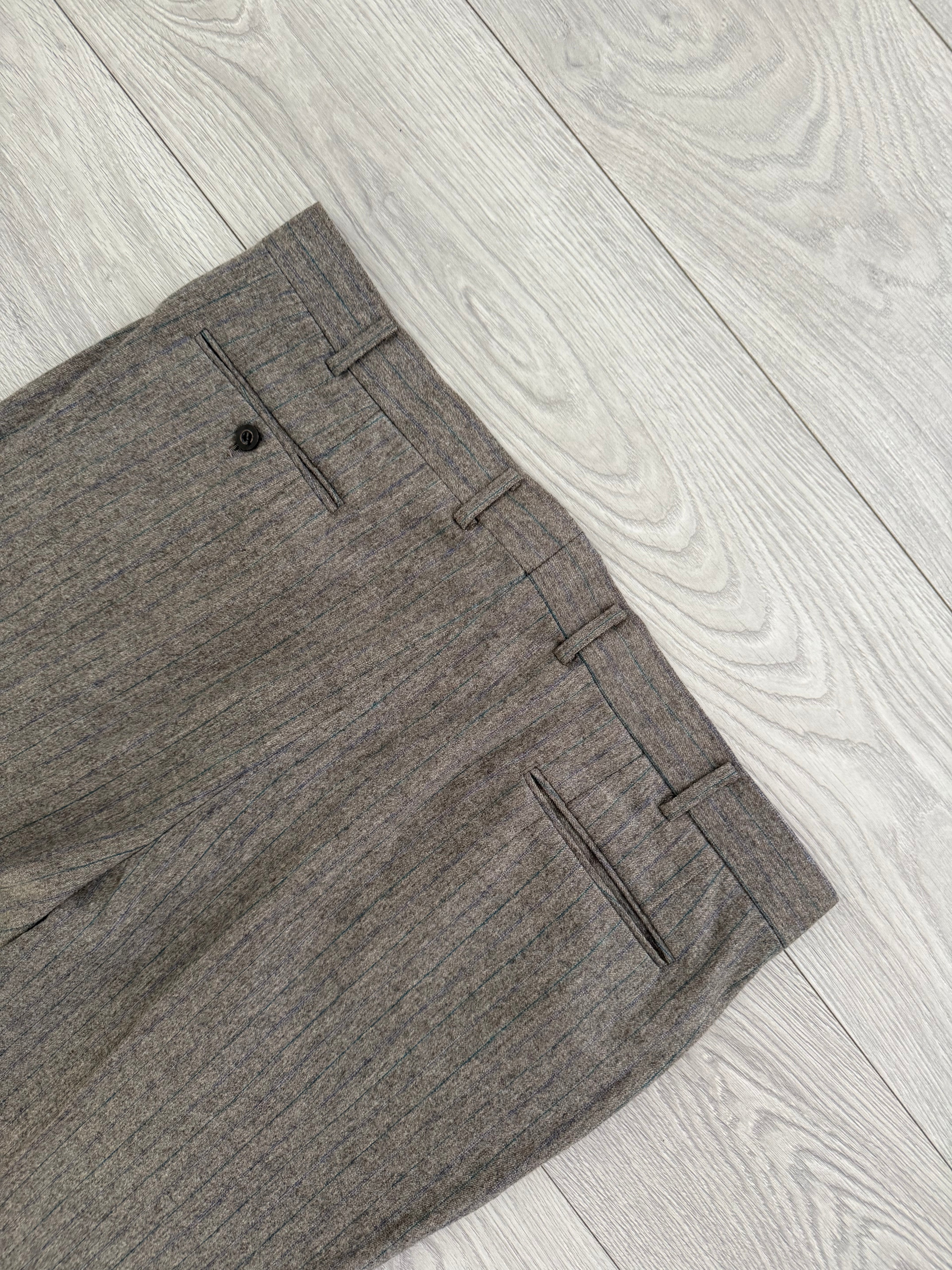 Valentino 1980s Peaked Lapel Double Breasted Pleated Wool Suit - Size XL Jacket / 40" Waist
