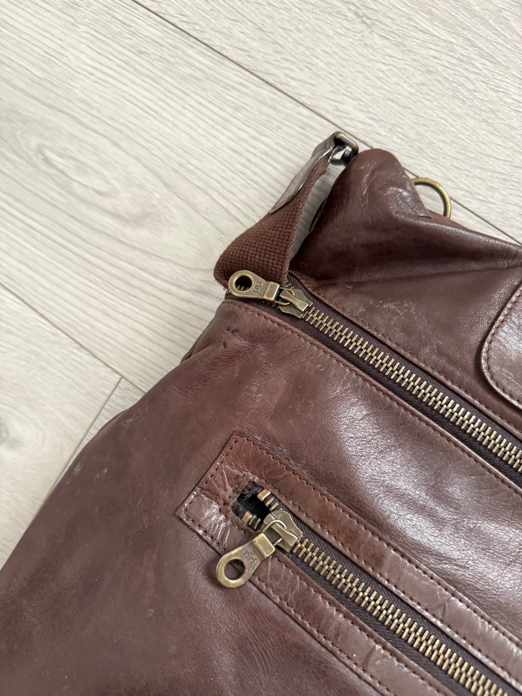 Sicons Armani 1980s Brown Leather Top Handle Shoulder Bag