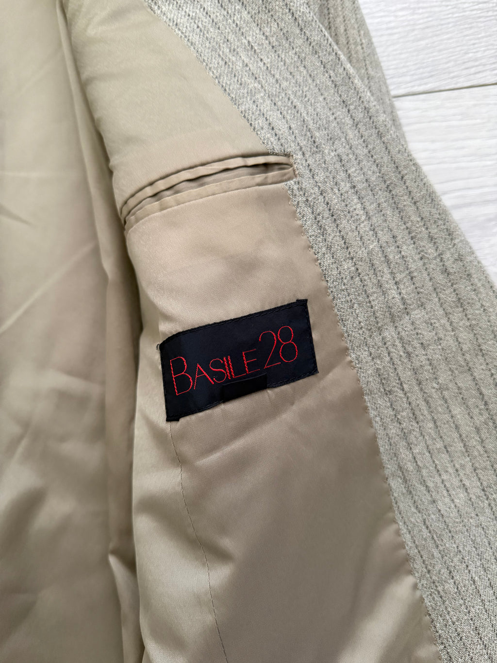 Basile 1980s Torello Viera Fabric Peaked Lapel Double Breasted Pleated Wool Suit - Size M Jacket / 31" Waist