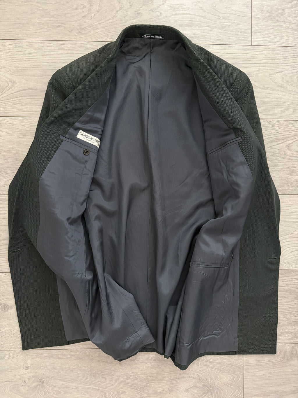 Giorgio Armani 1980s Peaked Lapel Double Breasted Pleated Textured Wool Suit Green - Size S Jacket / 30" Waist