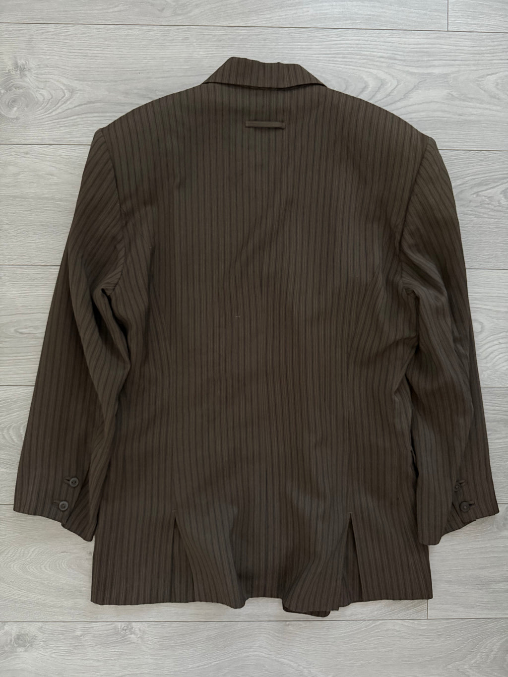 Jean Paul Gaultier 1990s Peaked Lapel Double Breasted Pleated Textured Suit - Size XL Jacket / 34" Waist
