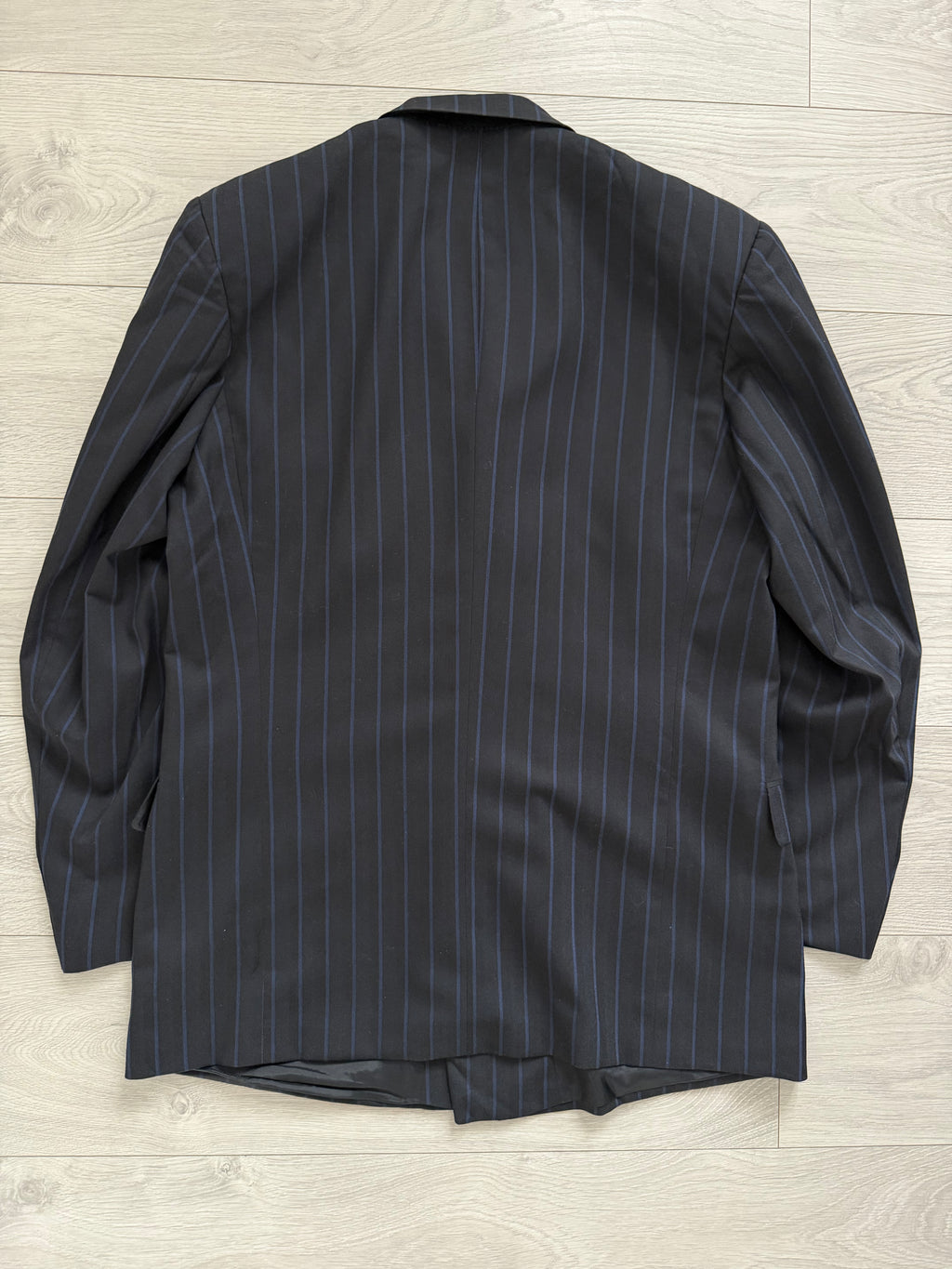 Hugo Boss 1980s Peaked Lapel Double Breasted Pleated Wool Suit - Size XXL Jacket / 34" Waist