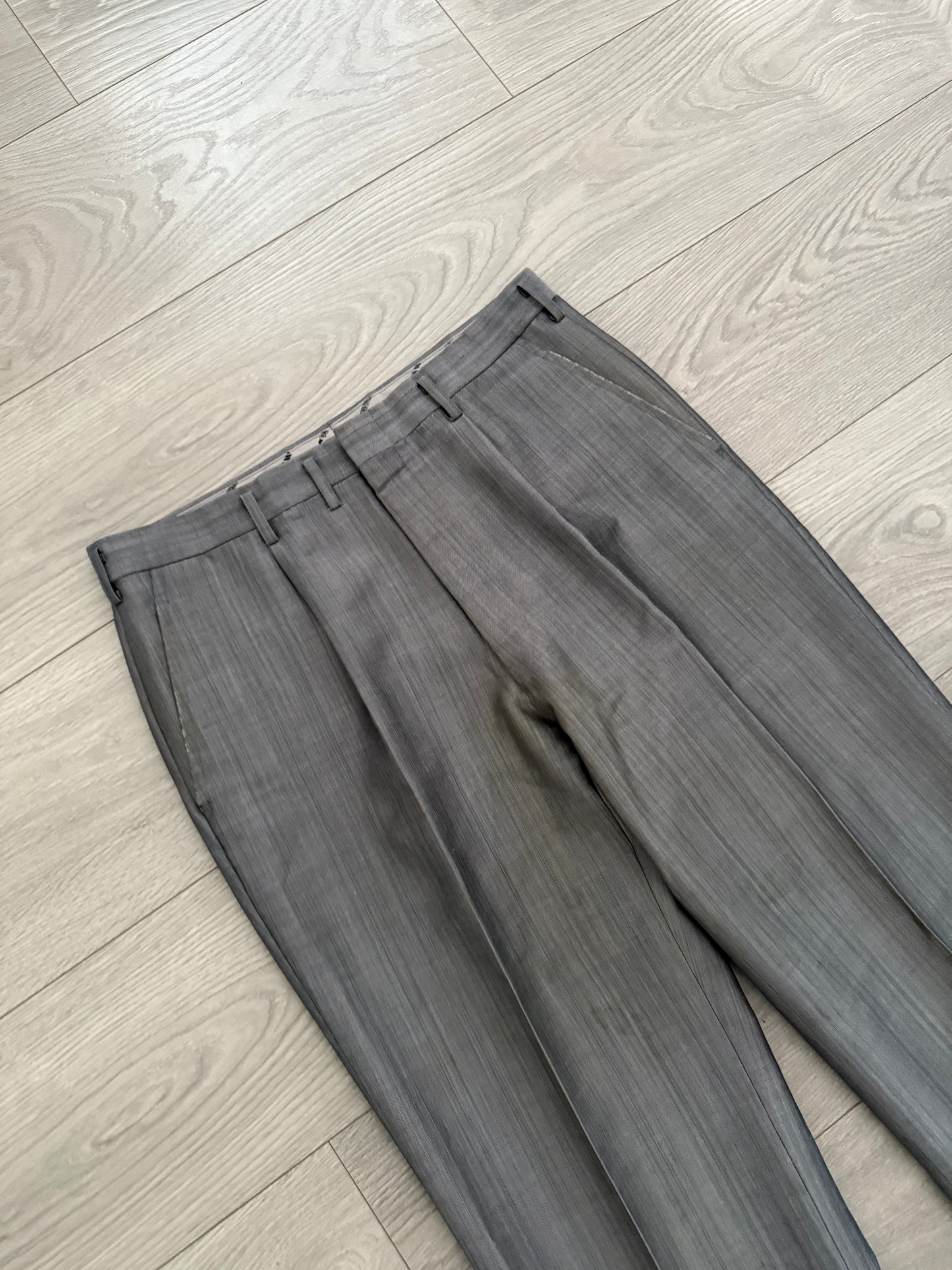 Doremuil Fabric Pleated Wool Suit - Size M Jacket / 32" Waist