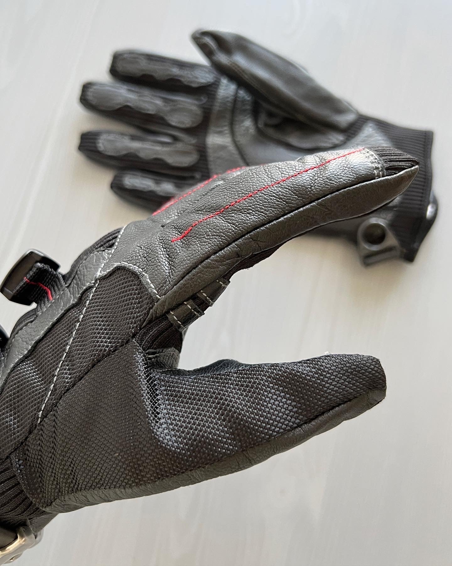 Oakley TFG Technical Multi-Fabric Gloves