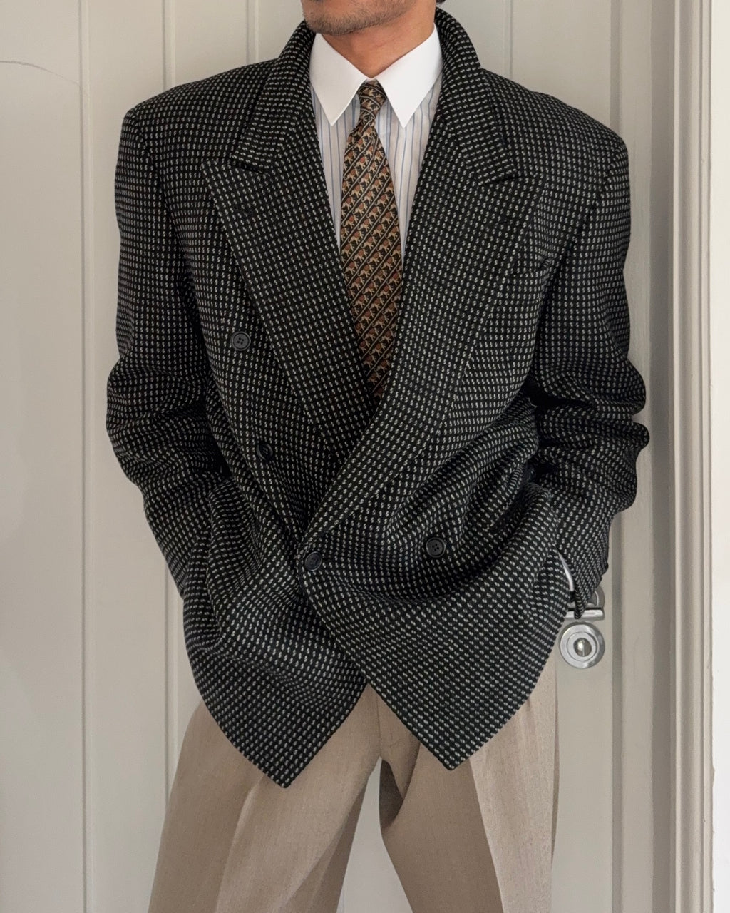 Hugo Boss 1980s Wool Cashmere Peaked Lapel Double Breasted Textured Sport Jacket Blazer - Size XL