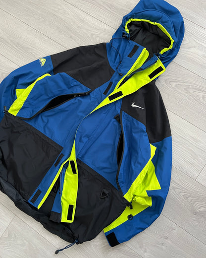 Nike ACG 00s Lungs Era Waterproof Storm Fit Tech Jacket - Size XL