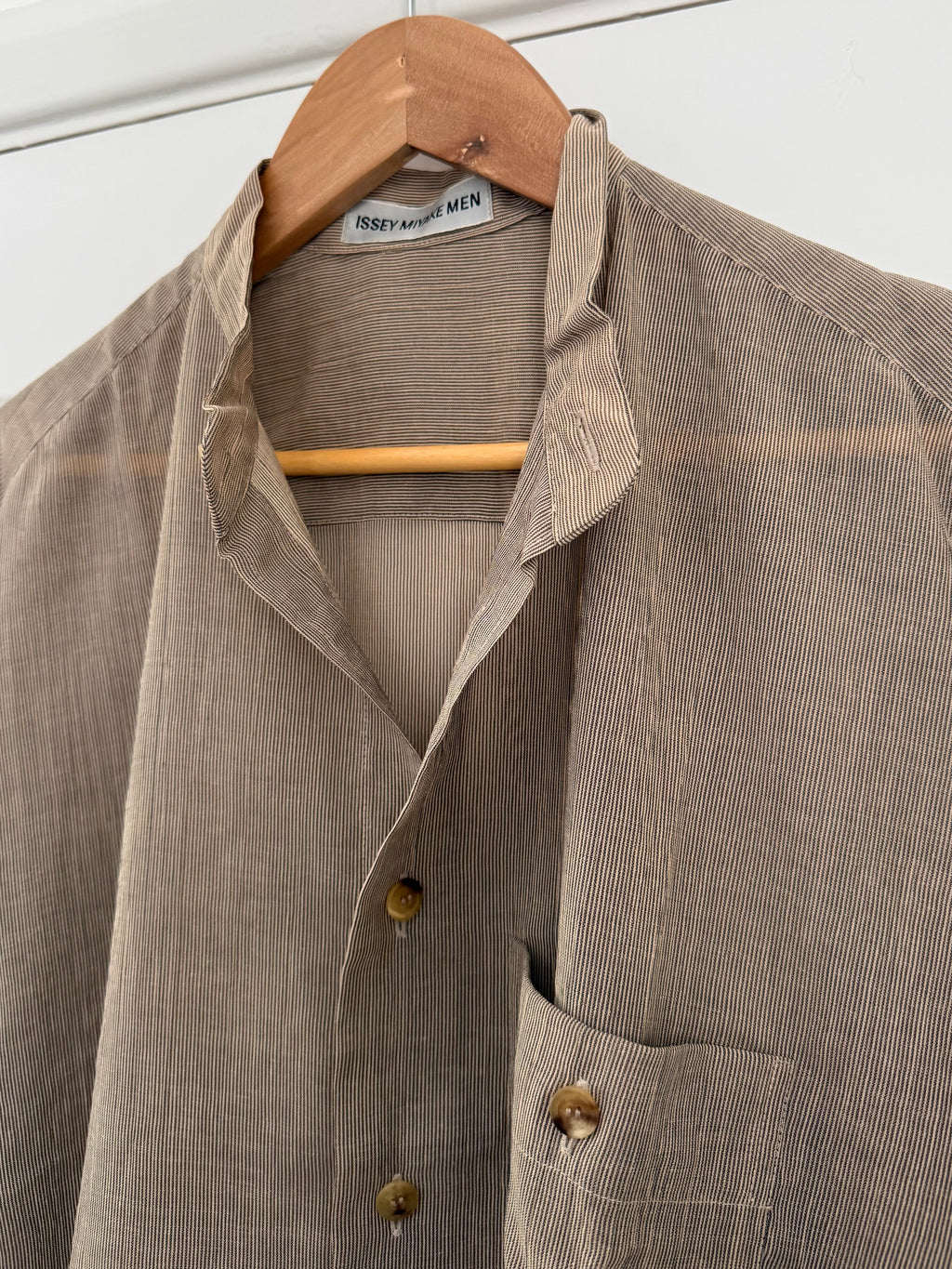 Issey Miyake 1990s Nehure Collar Taupe Relaxed Shirt - Size L