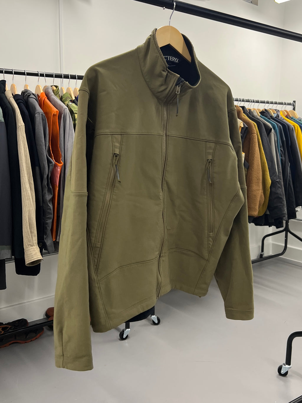 Arcteryx LEAF Gen 1 Bravo Softshell Fleece Lined Utility Jacket Coyote Green - Size L